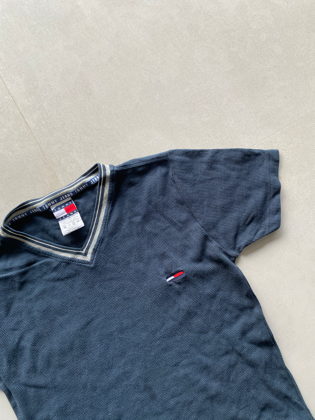 90s TOMMY HILFIGER TEE - S