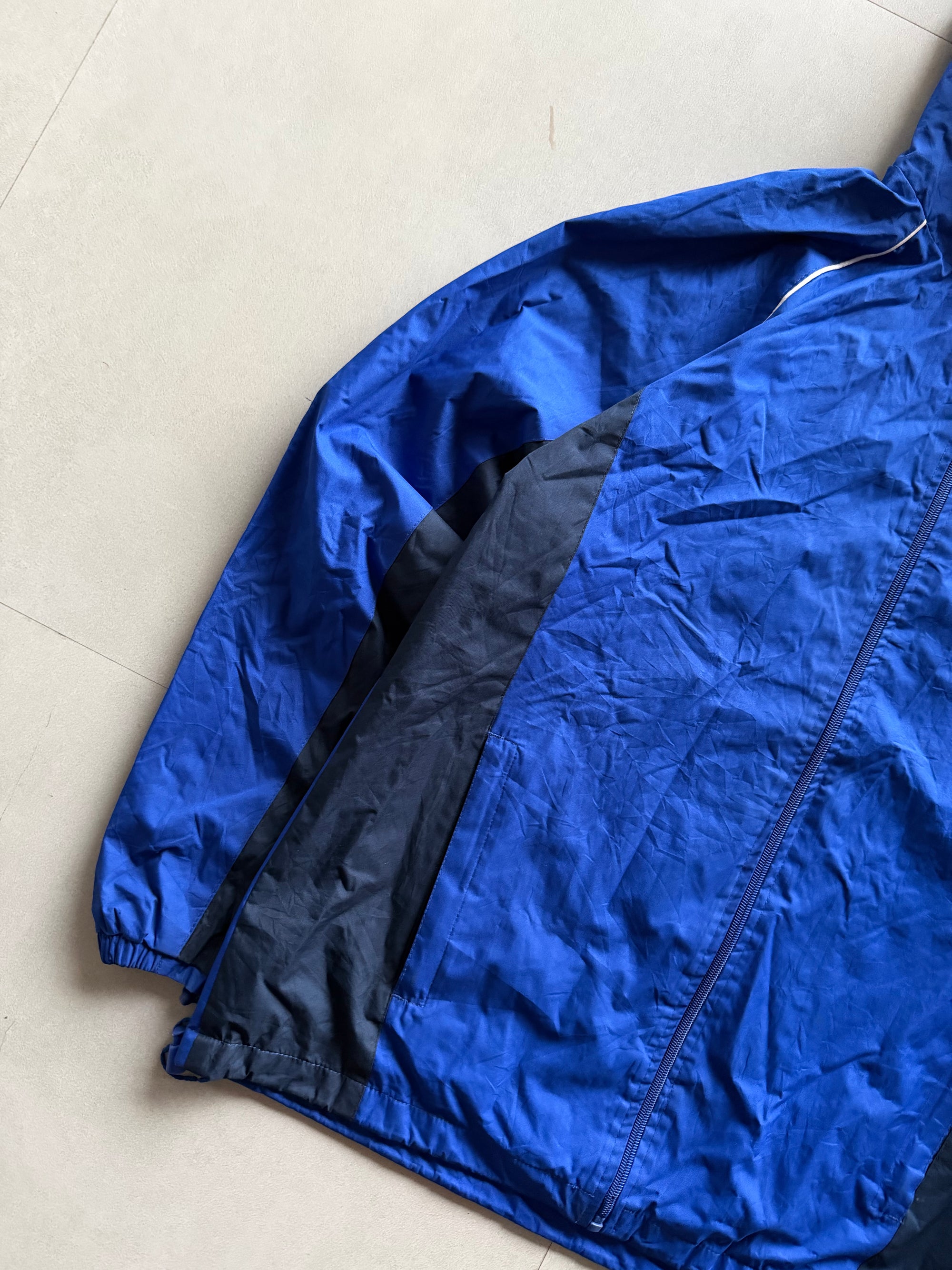 ASICS HOODED JACKET - M