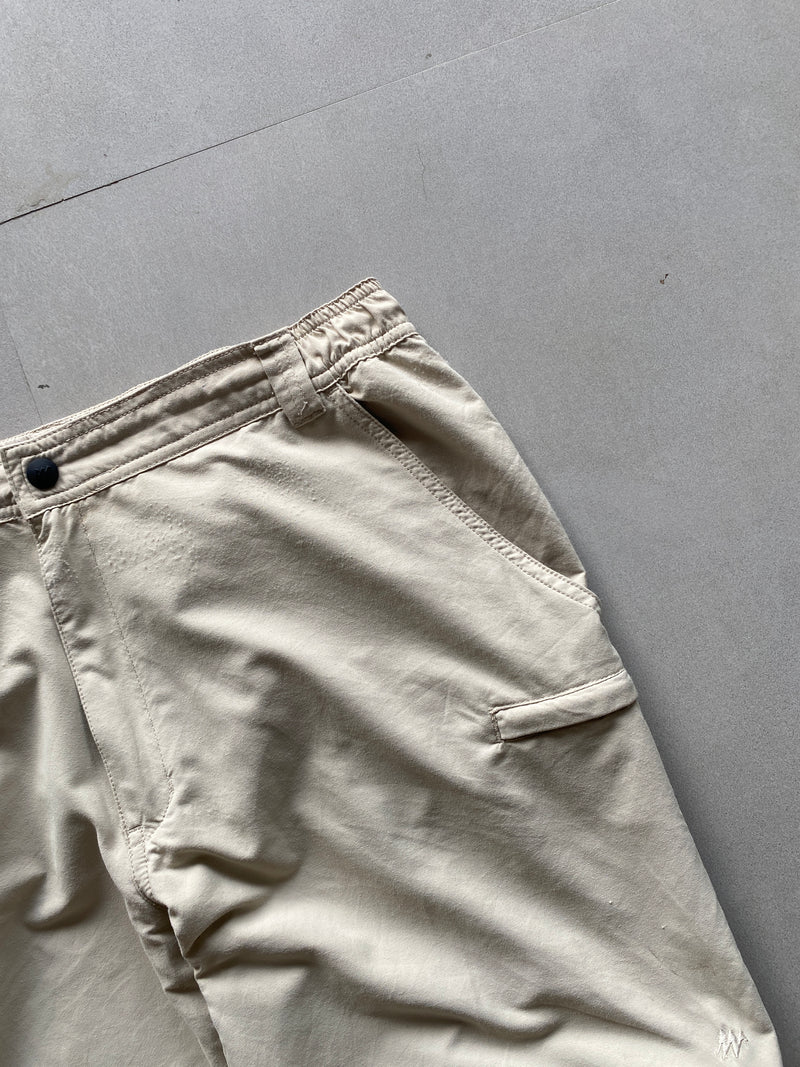 QUECHUA CONVERTIBLE OUTDOOR PANT - L