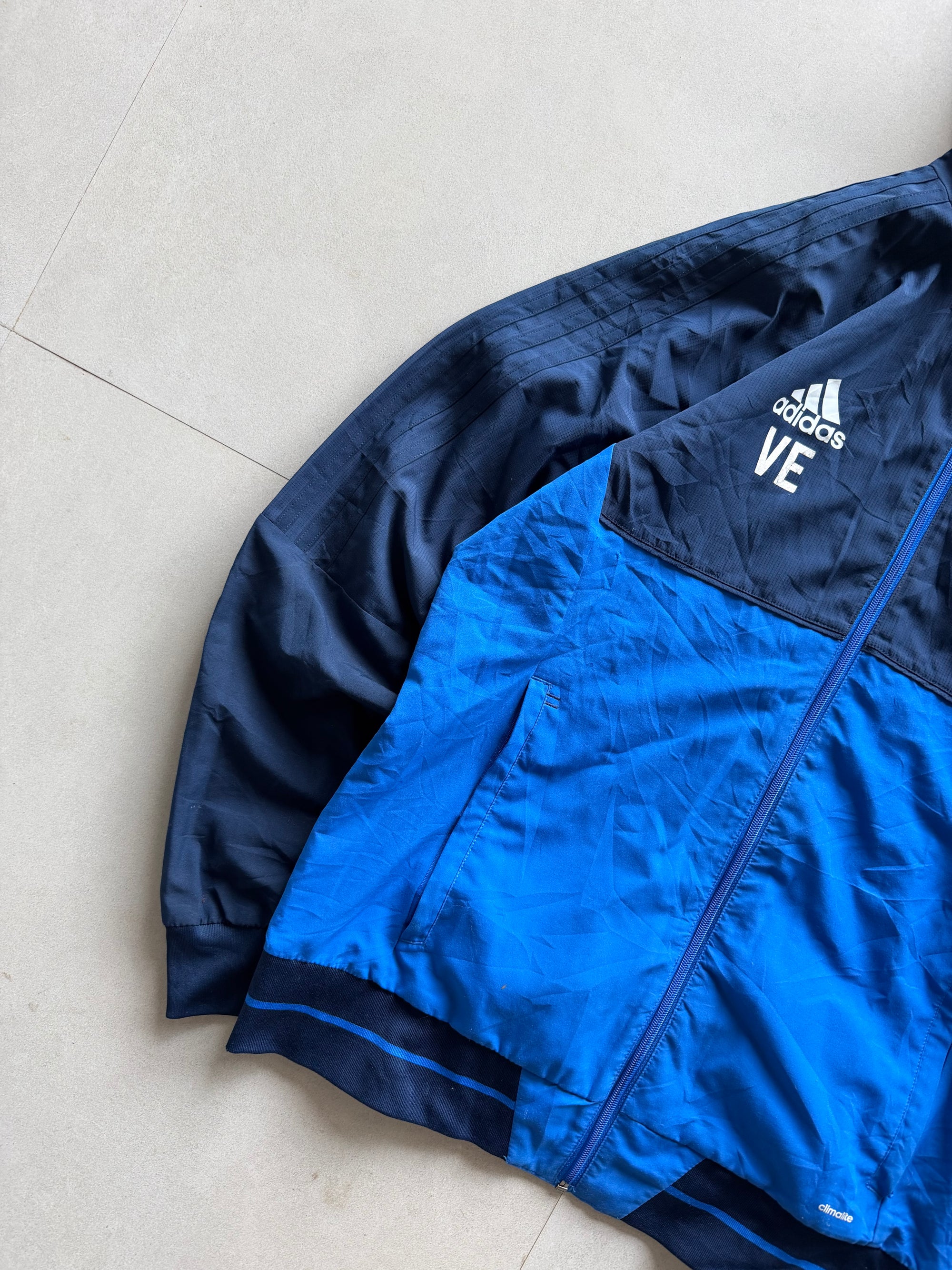 ADIDAS STRIPED JACKET - M