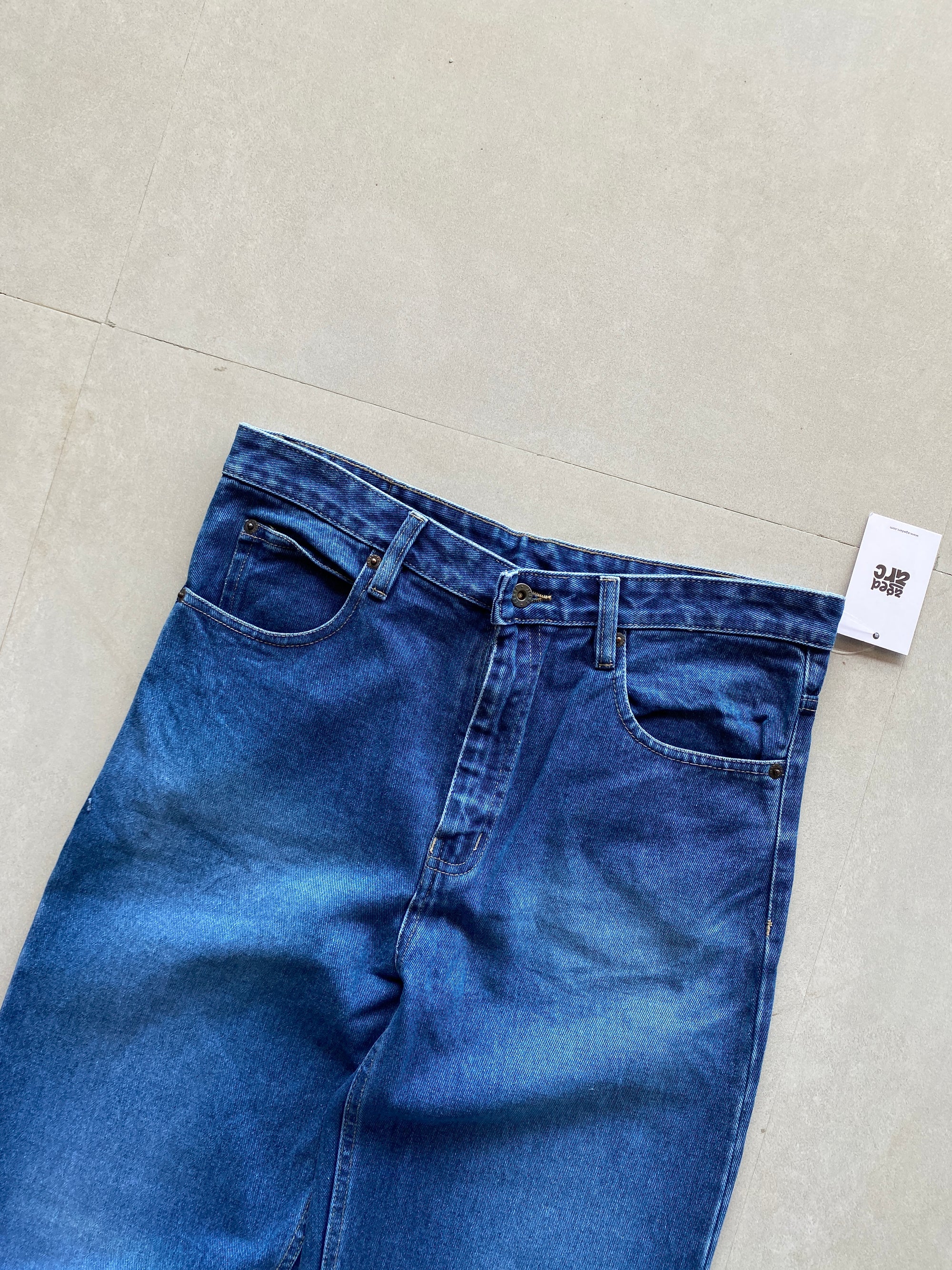 STRIGHT FIT DENIM - M