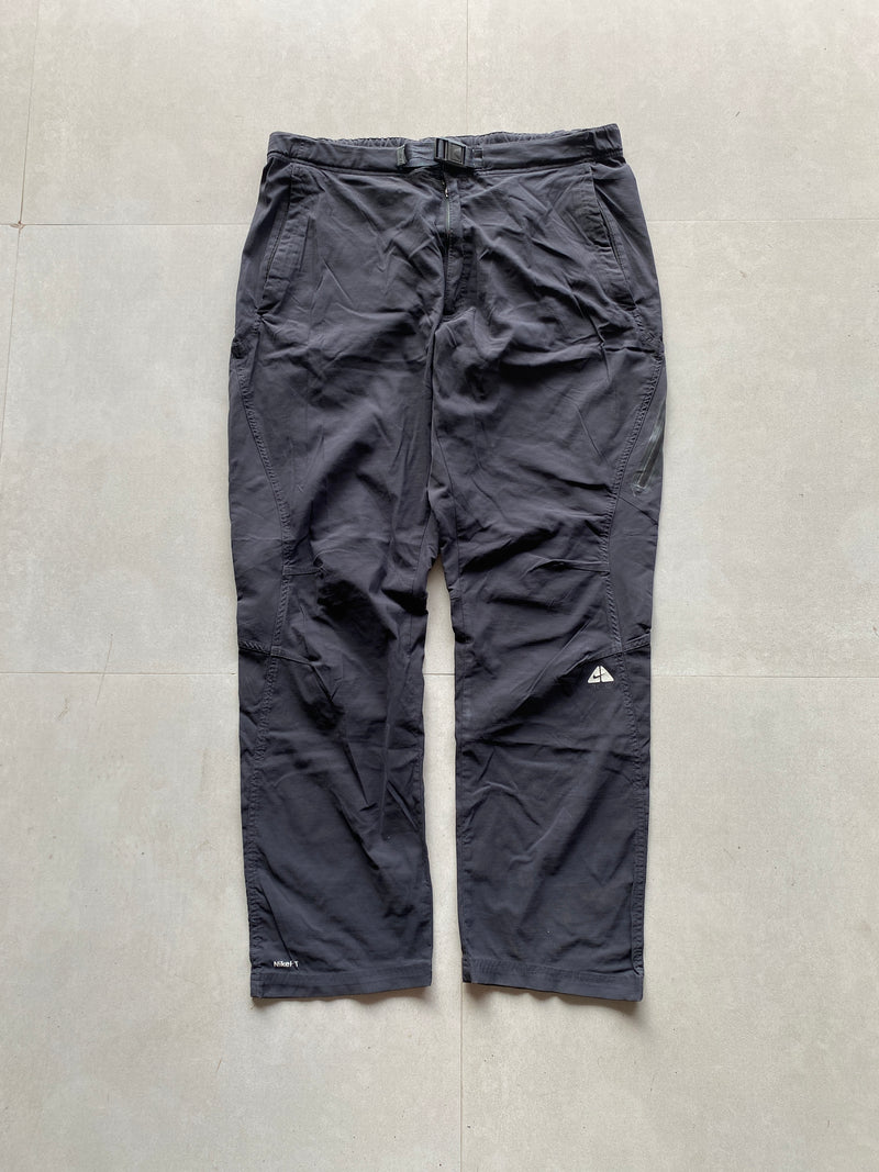 NIKE ACG TREKKING PANT - XL