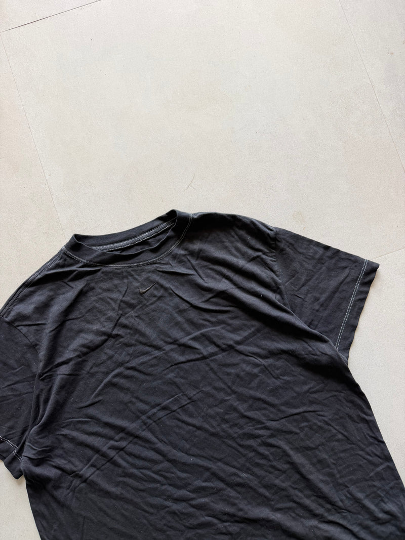 NIKE CENTRE SWOOSH TEE - XL