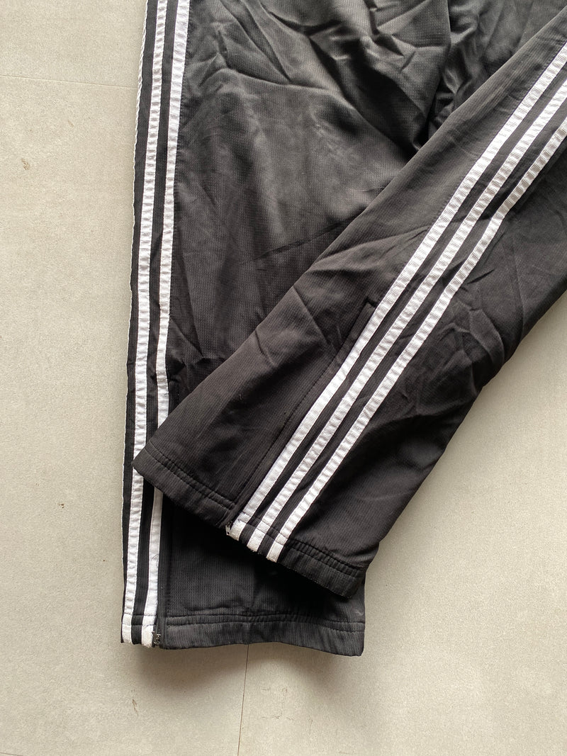 ADIDAS STRIPED TRACK PANT -