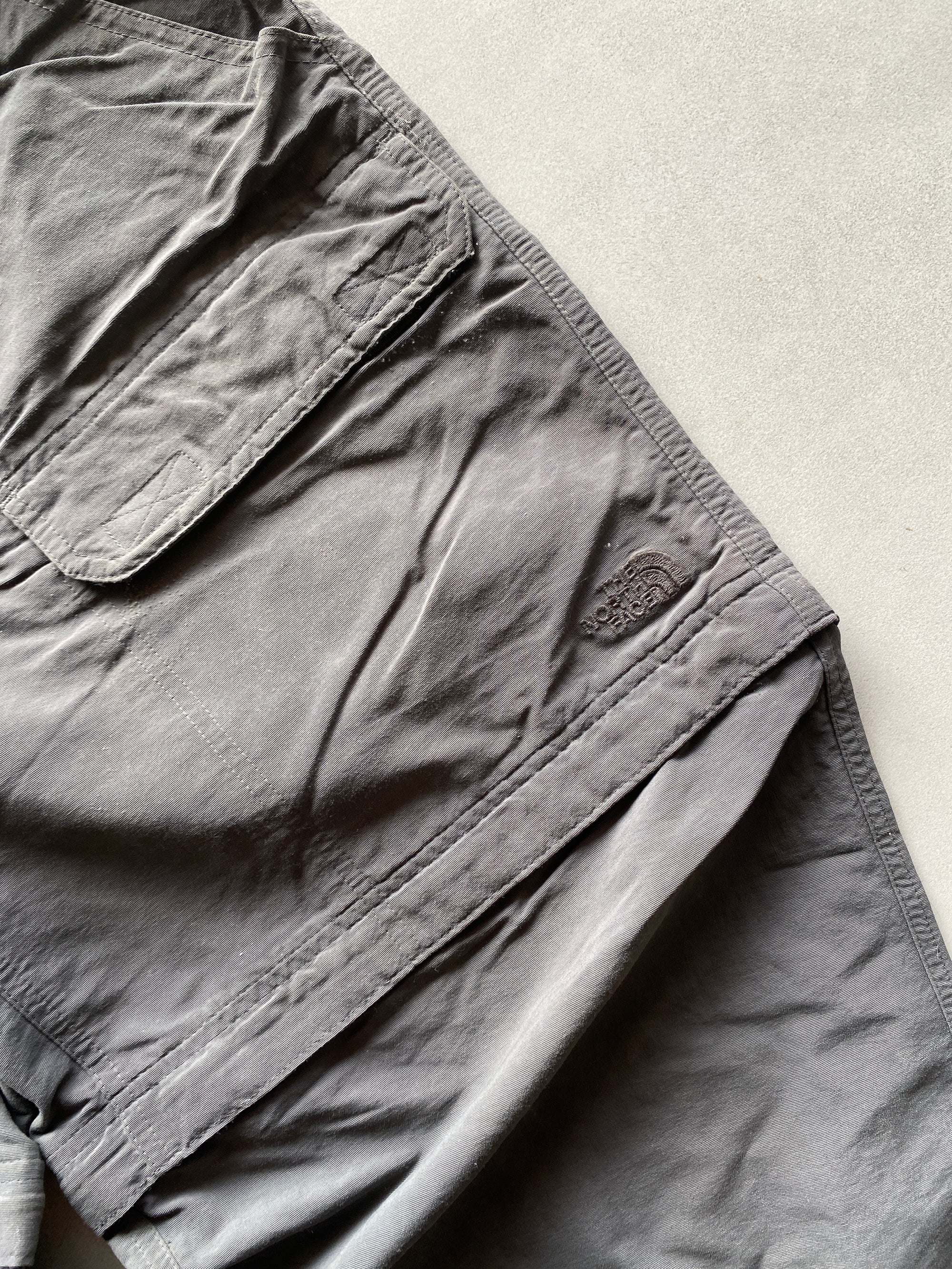 THE NORTH FACE CONVERTIBLE PANTS -