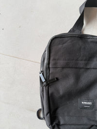 CROSS BODY BAG