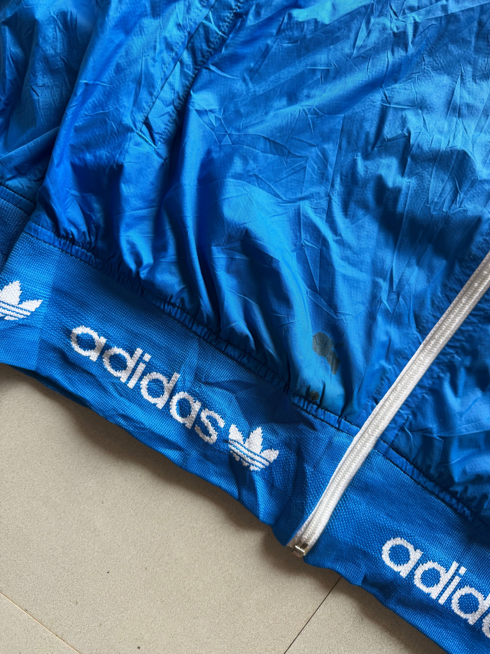 ADIDAS REVERSIBLE STRIPED JACKET - L