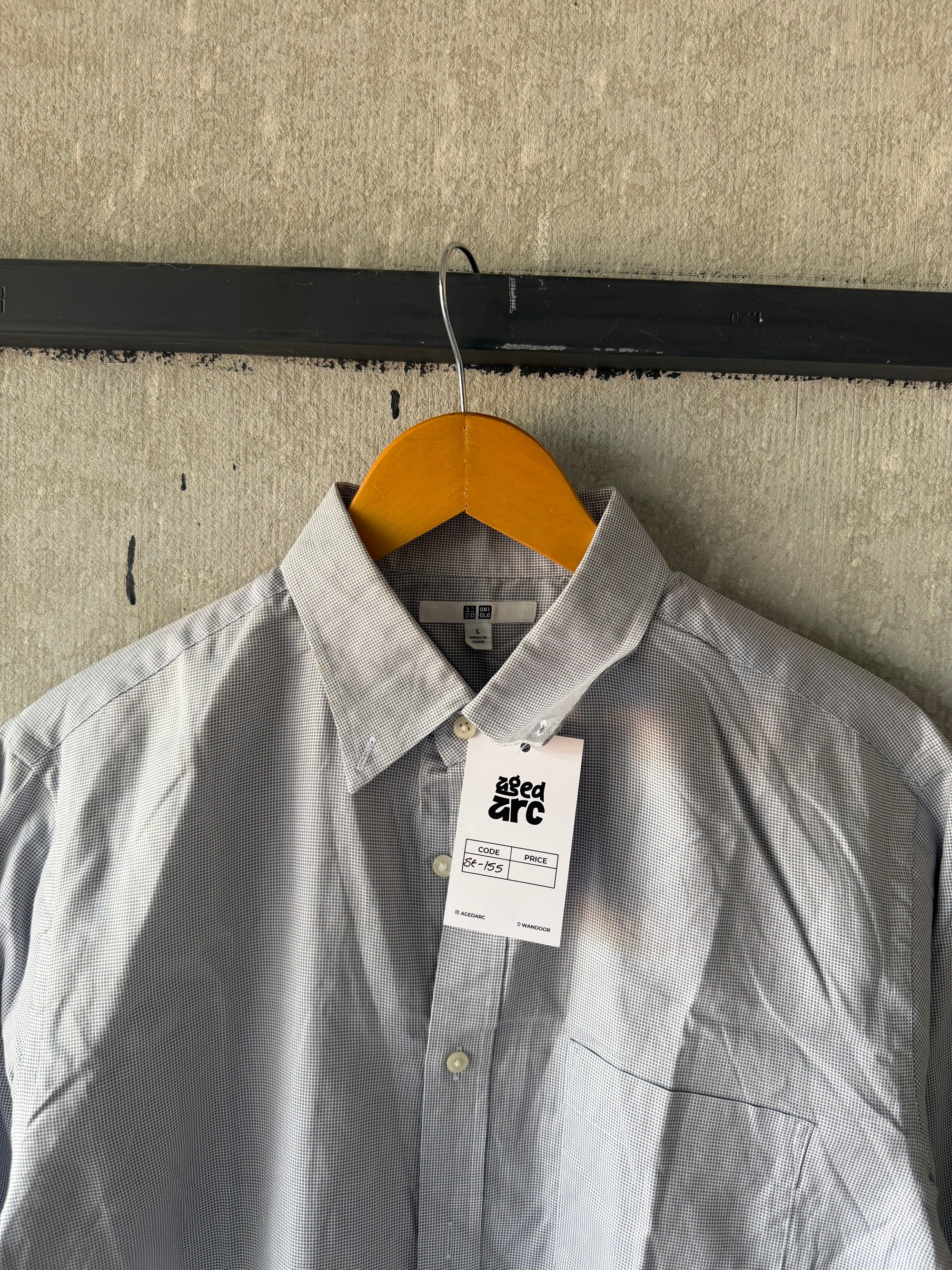 UNIQLO SHIRT - L ST155