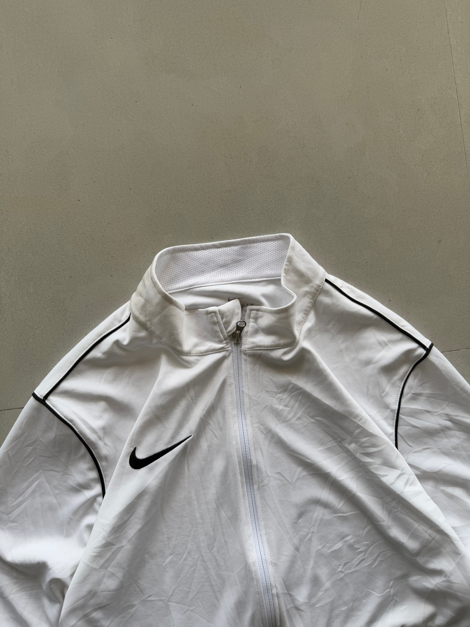 NIKE WHITE TRACK JACKET - XL