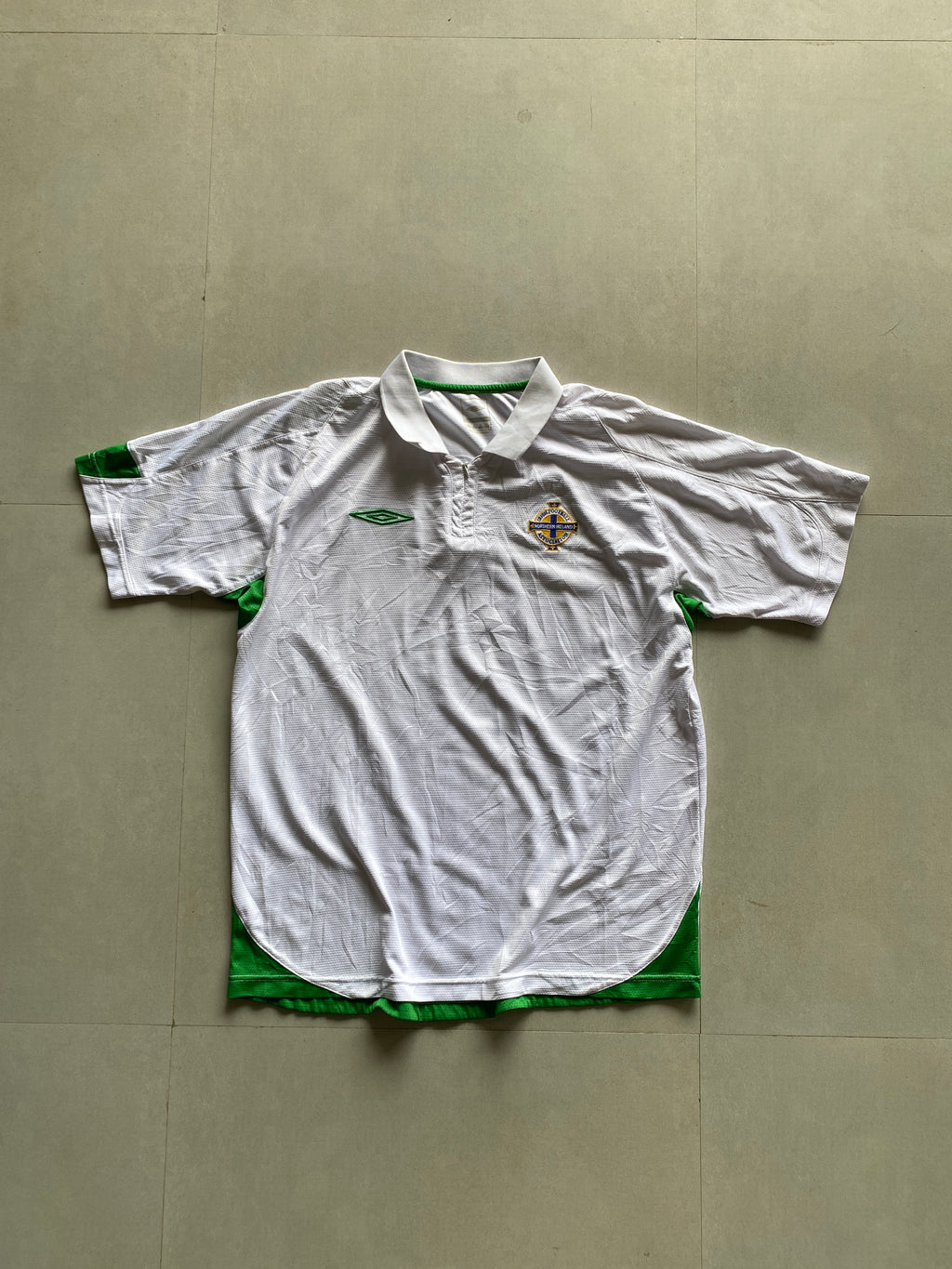 2006 UMBRO NORTHERN IRELAND JERSEY - L