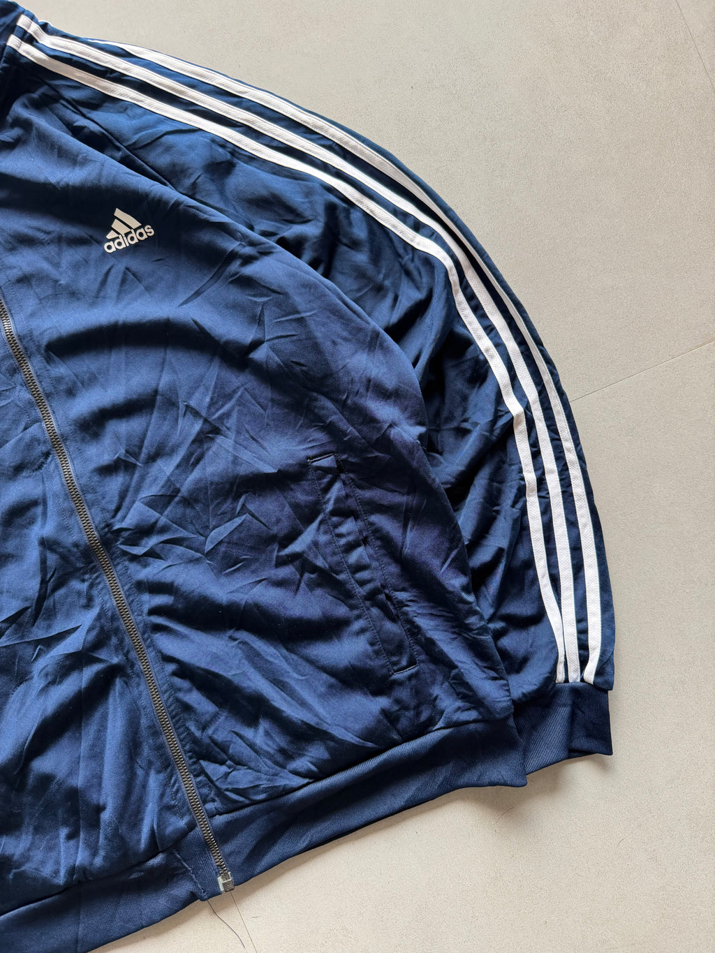 ADIDAS STRIPED JACKET - XL