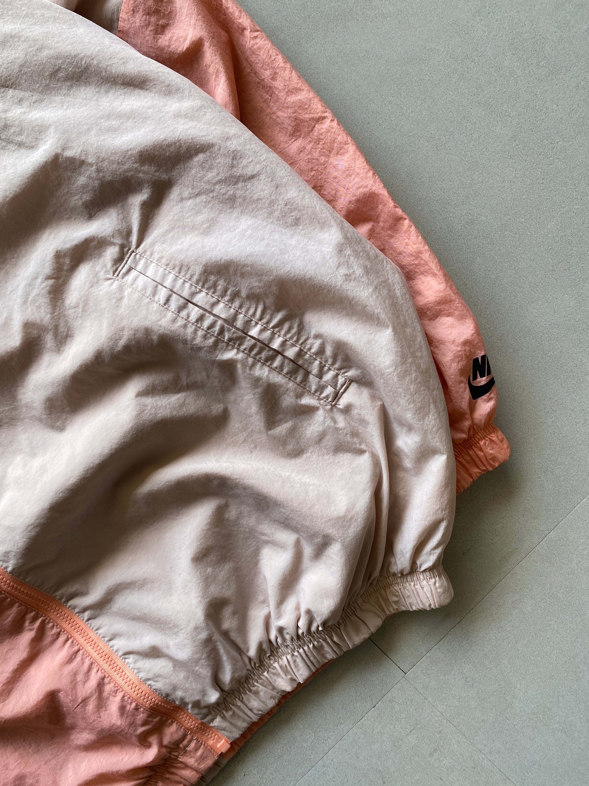 NIKE BIG LOGO JACKET - XL