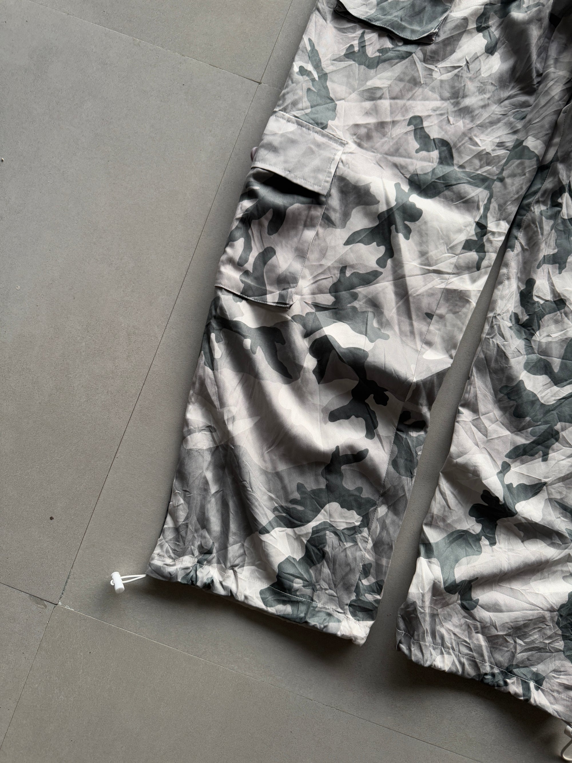 GREEN CAMOU CARGO PANT - L