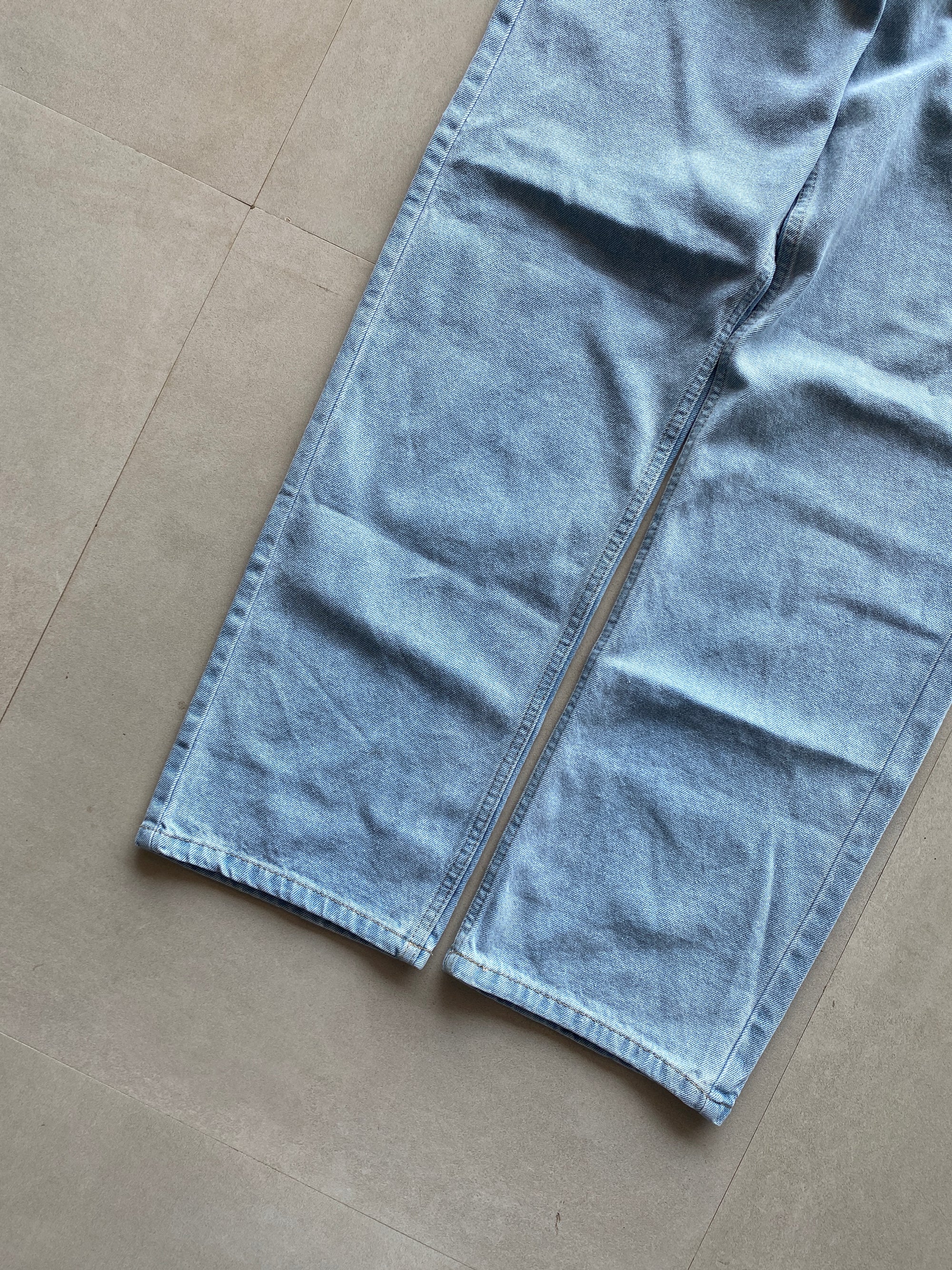 STRIGHT FIT DENIM - S