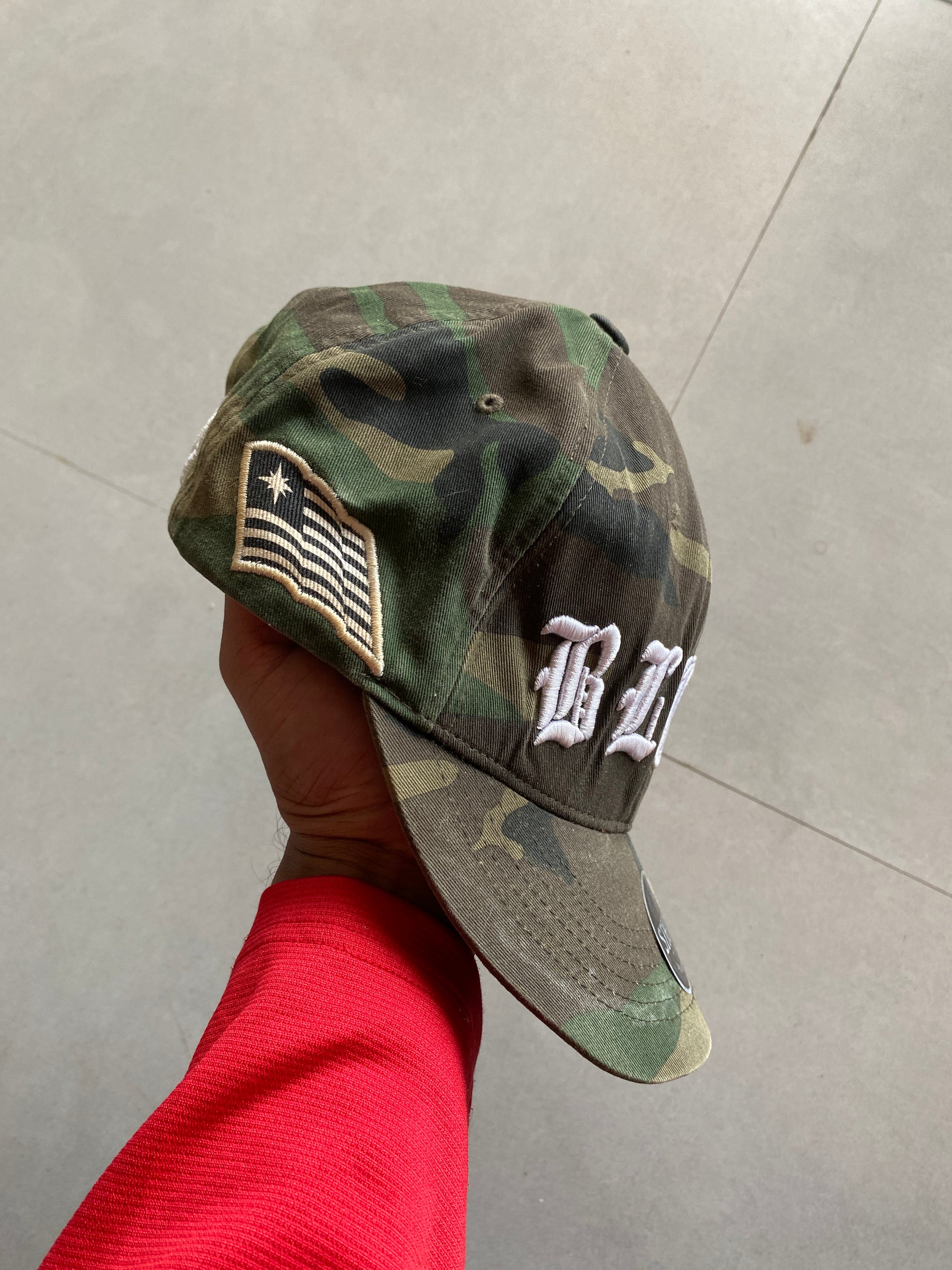 VINTAGE MILITARY CAMOU CAP