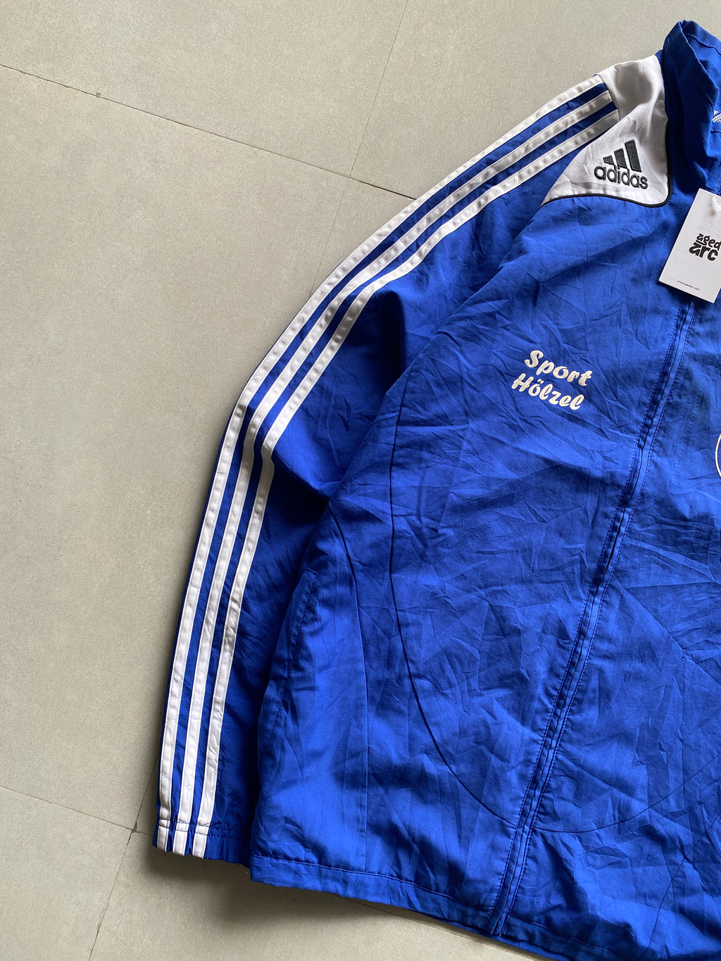 VINTAGE ADIDAS STRIPED JACKET - M