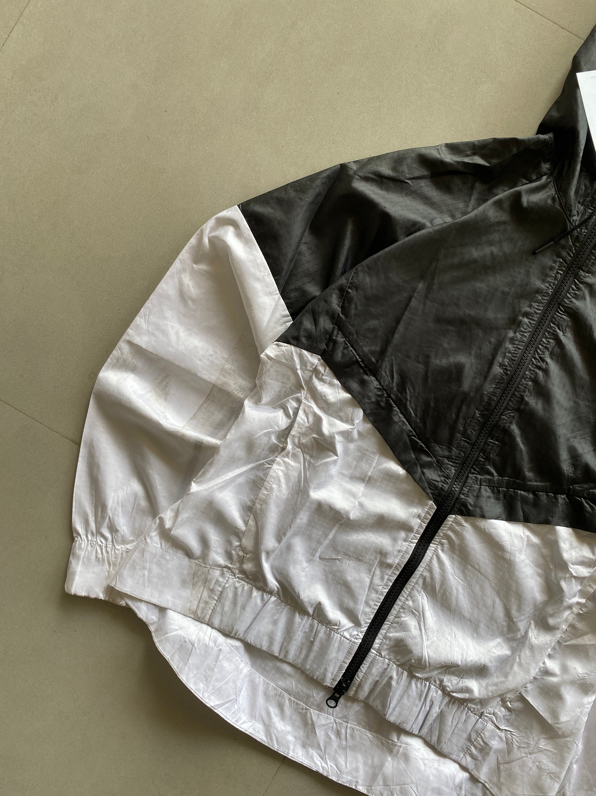 NIKE WOMENS JACKET - XS