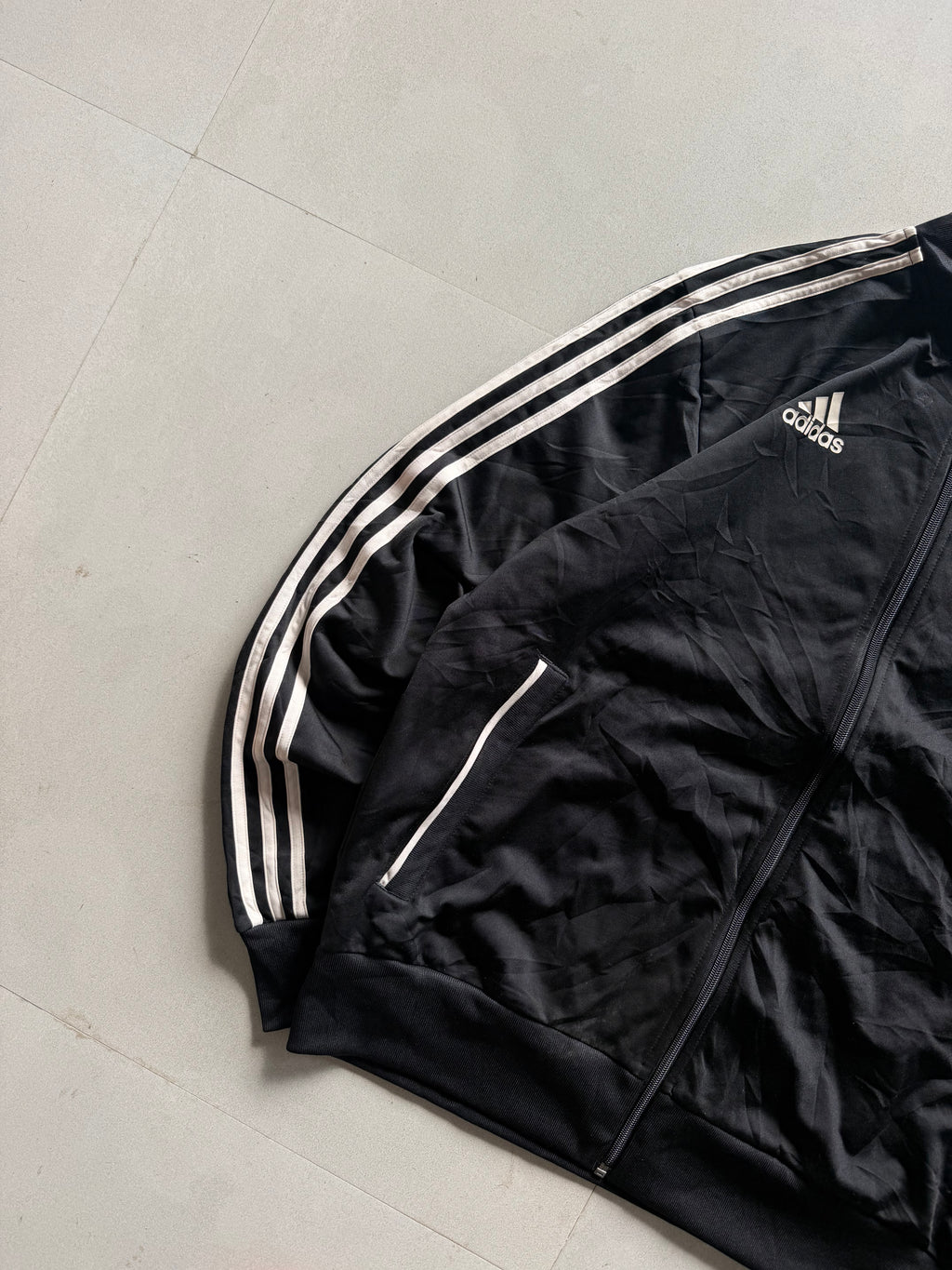 ADIDAS STRIPED JACKET - L