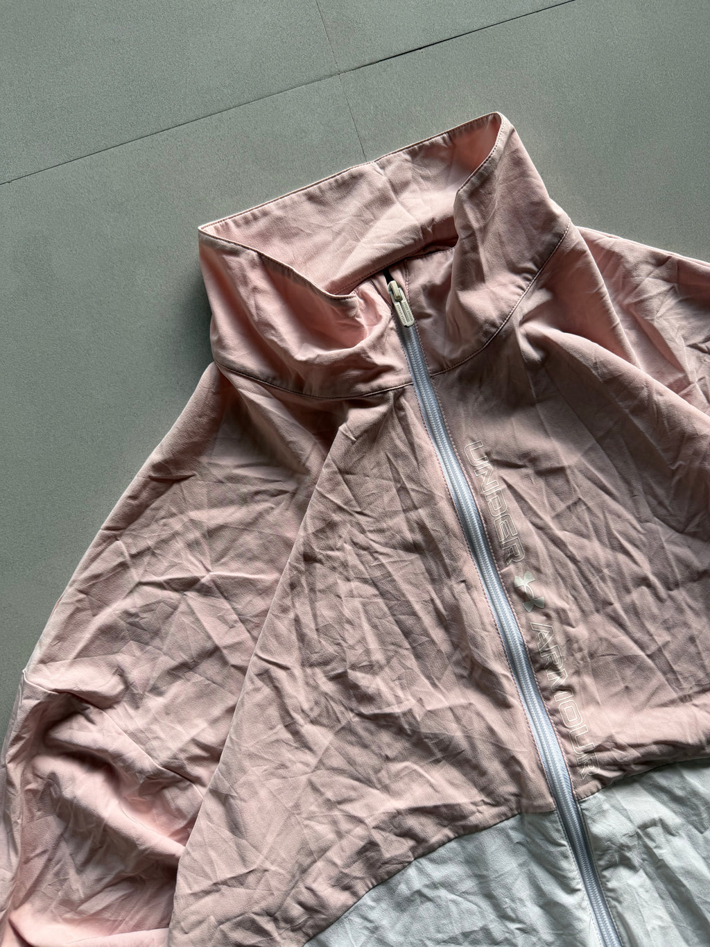 UNDER ARMOUR JACKET - XL