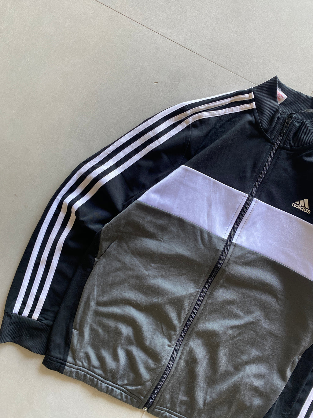 ADIDAS STRIPED JACKET - XS