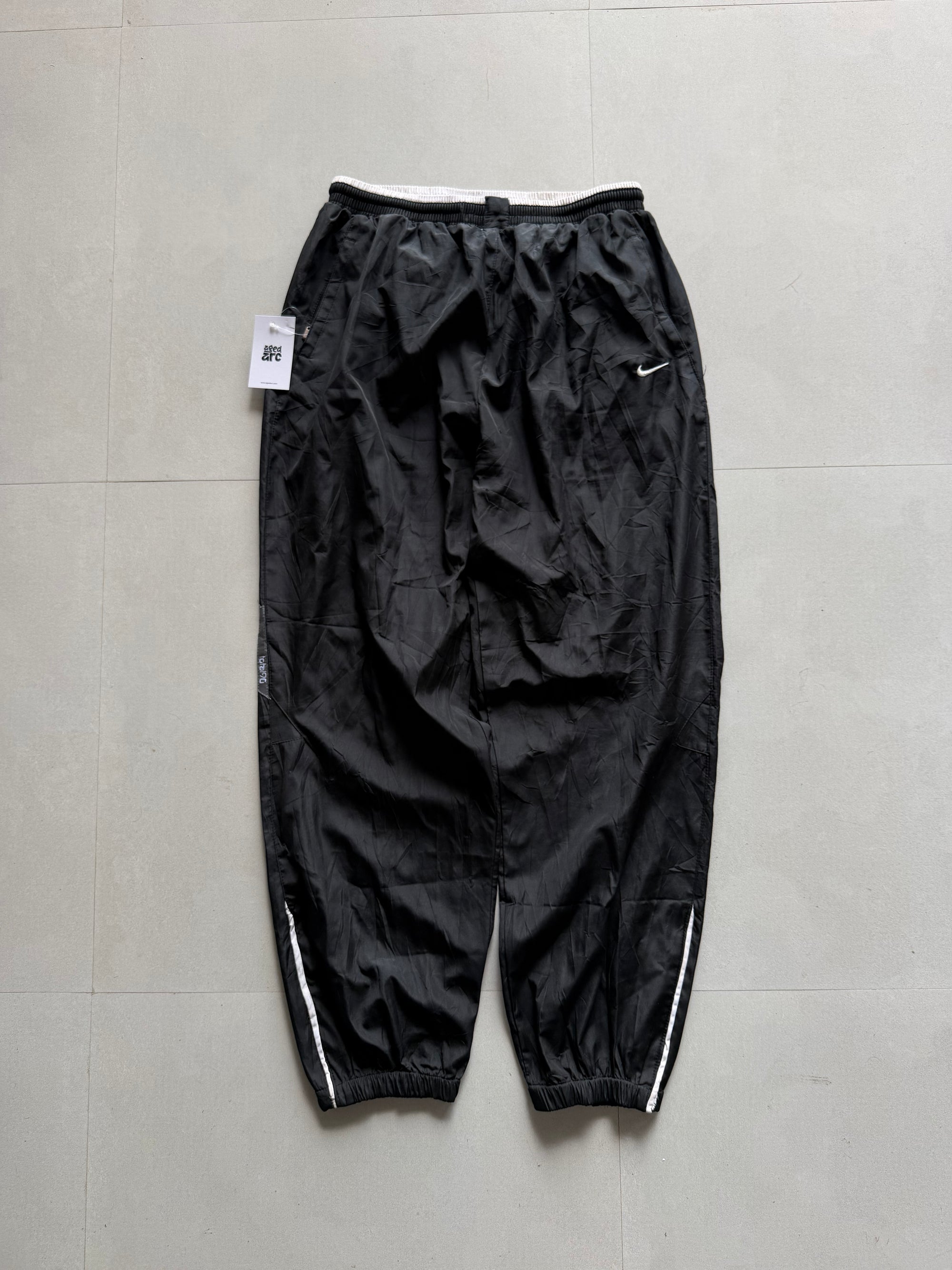 VINTAGE NIKE TRACK PANT152 - M