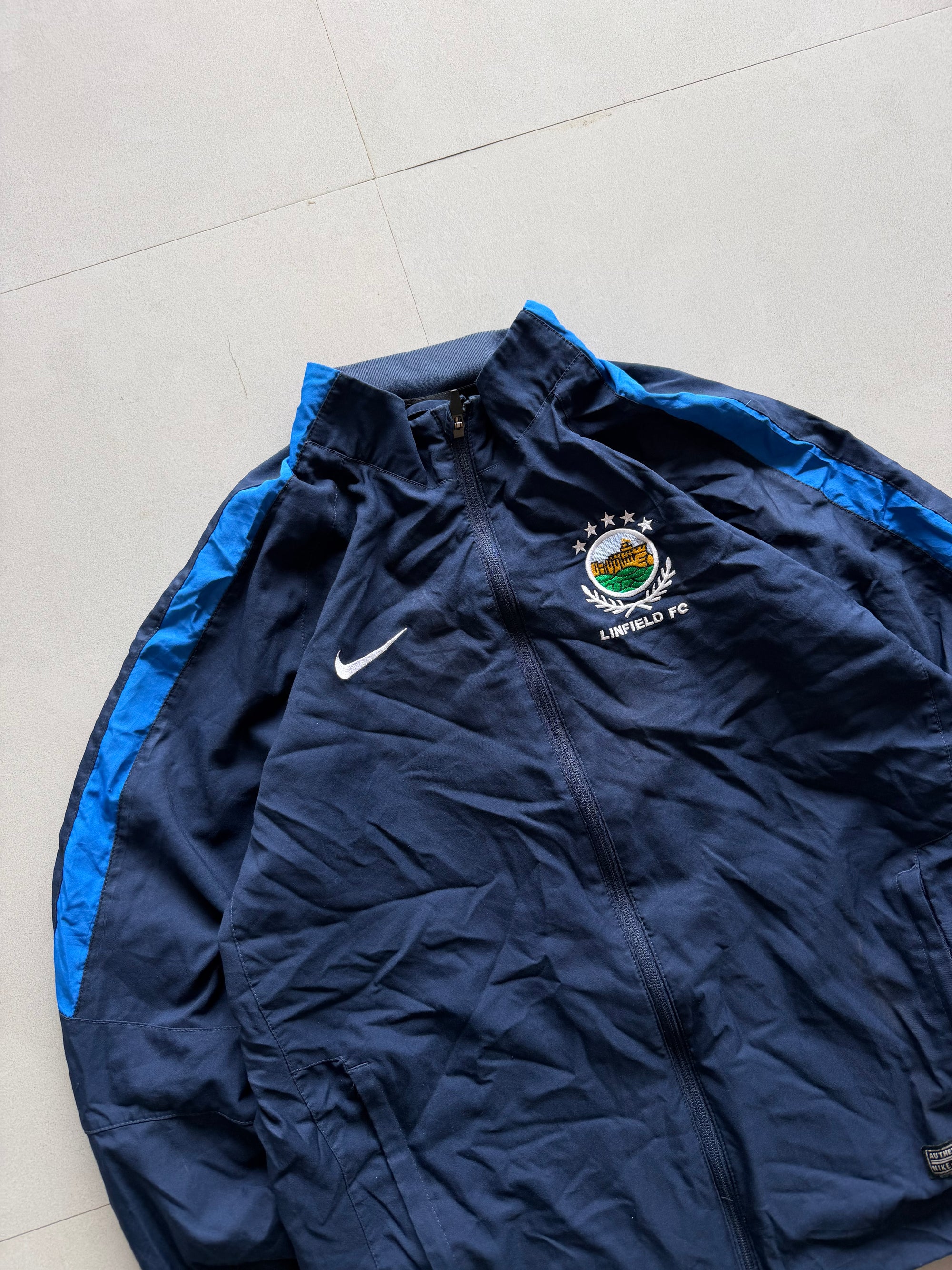 VINTAGE NIKE JACKET - M