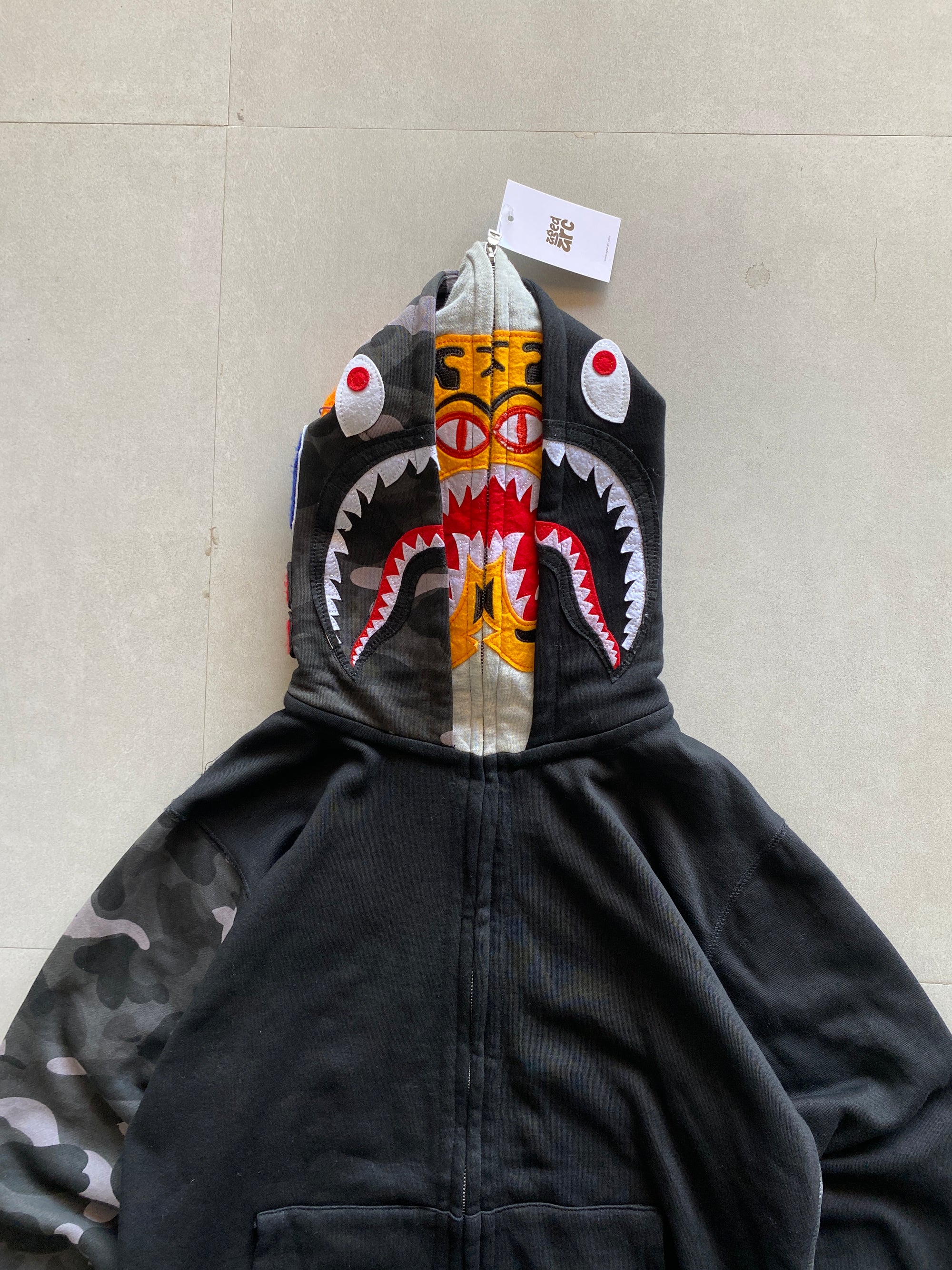 BAPE SHARK HOODIE - S