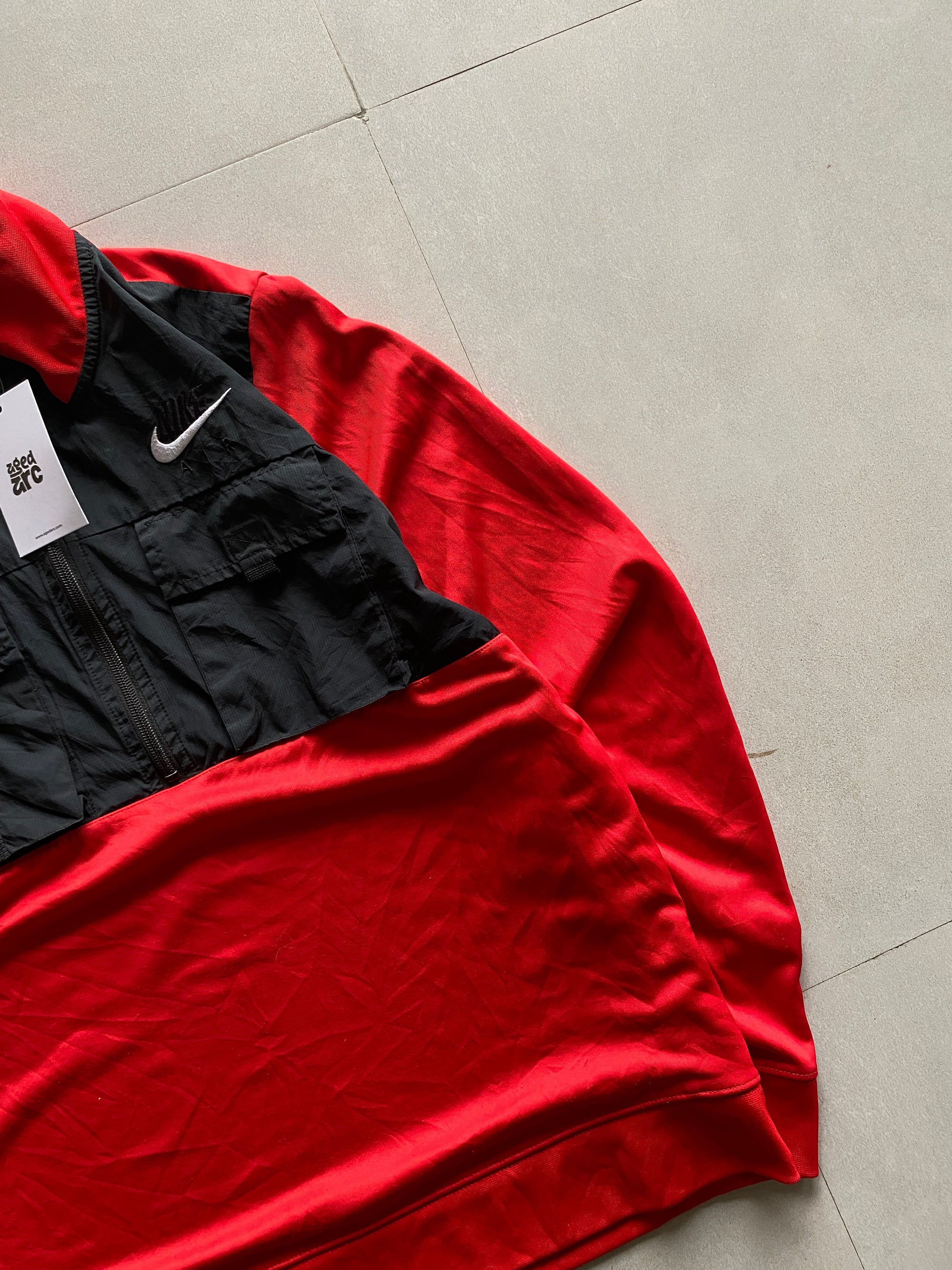 NIKE AIR QUARTER ZIP JACKET - M