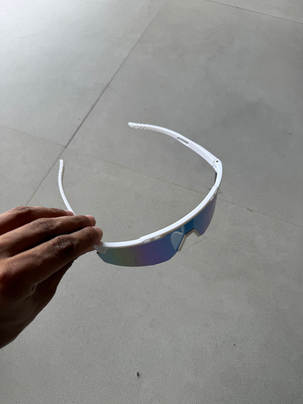 UV PROTECTED SPORTS GOGGLES