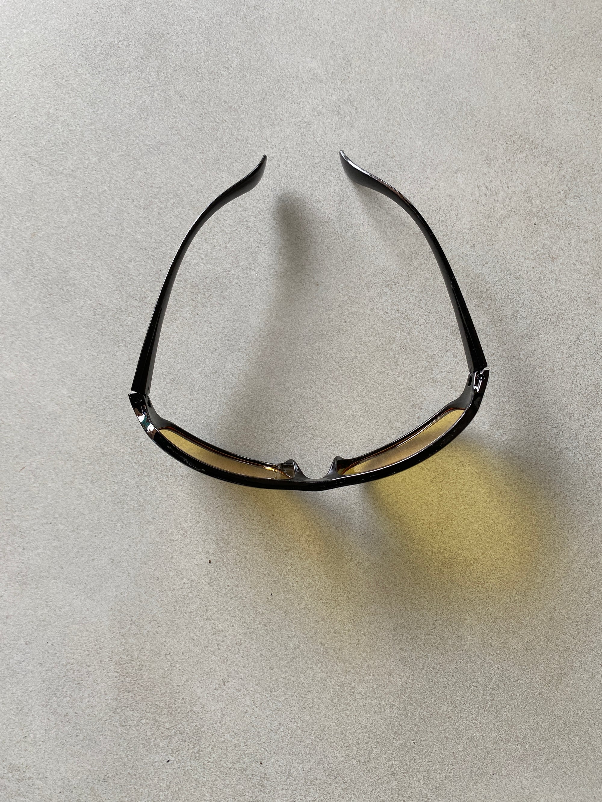 UV PROTECTED SUNGLASESS