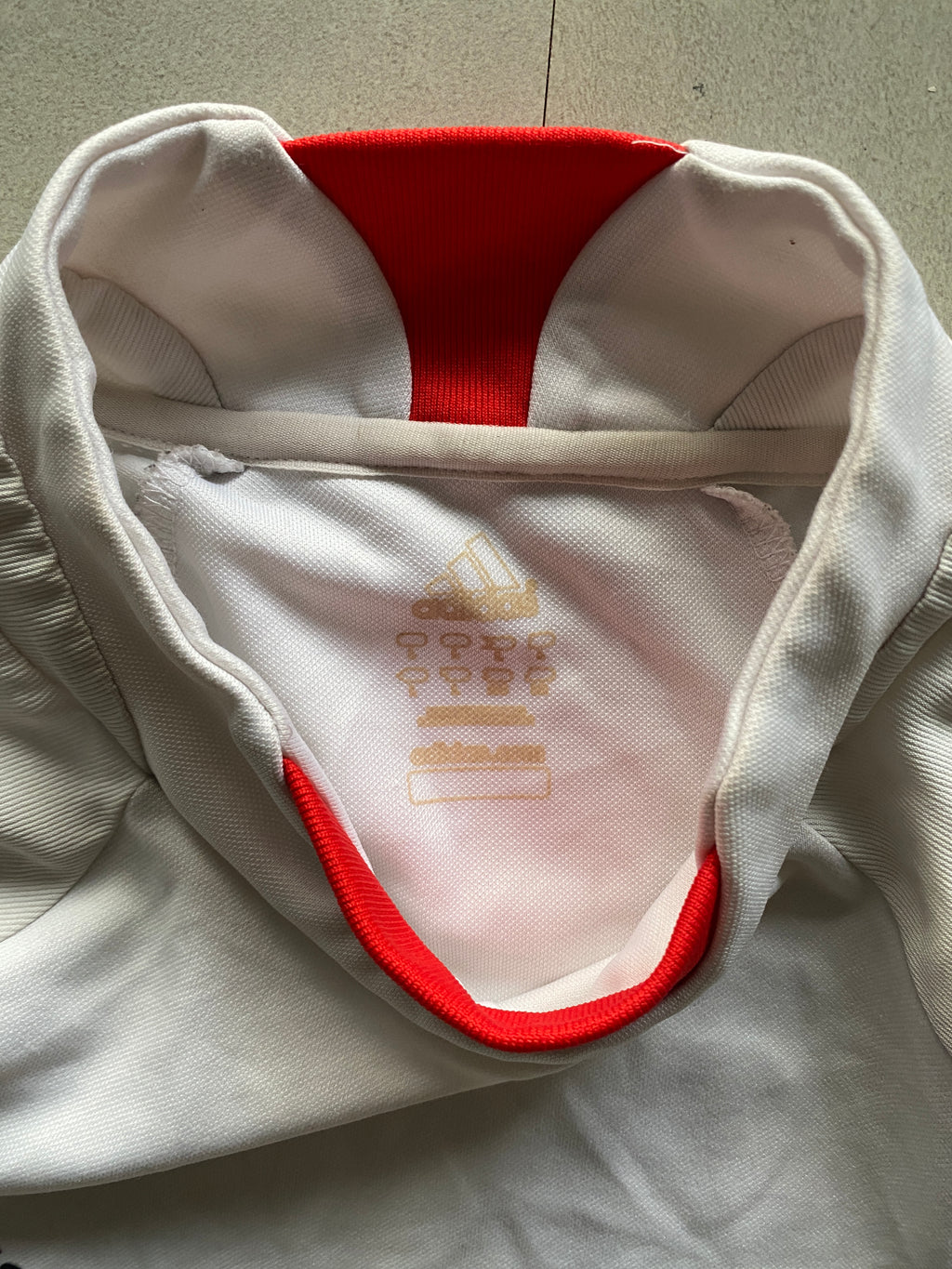 ADIDAS FULL SLEEVE GYM TEE - L