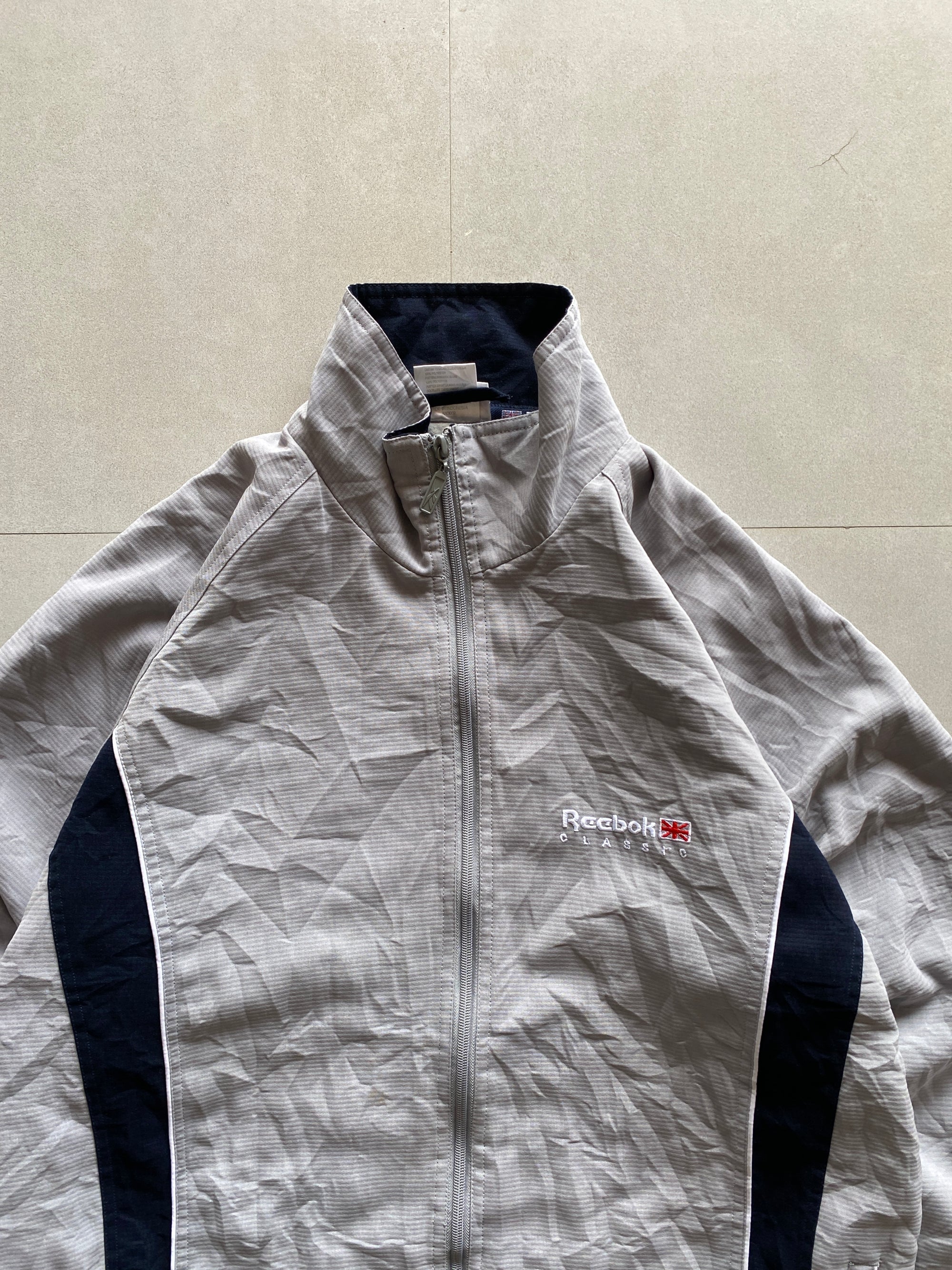 REEBOK HEAVY JACKET - M