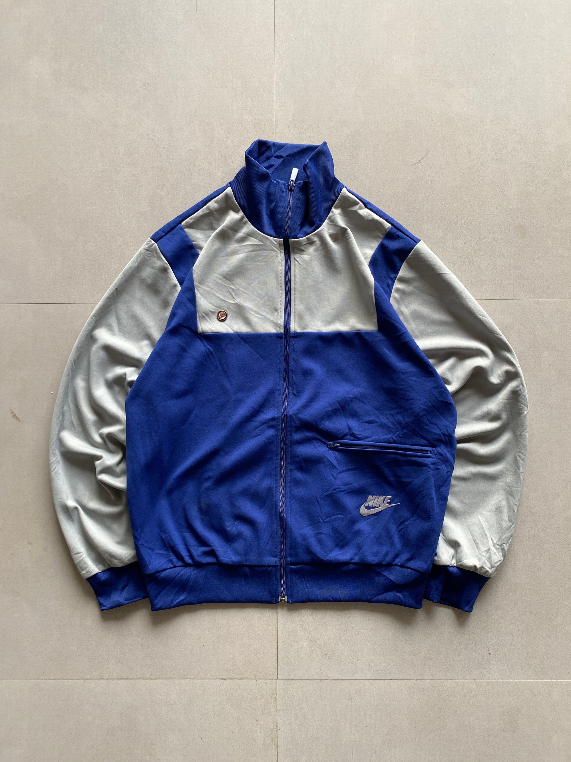 VINTAGE NIKE JACKET - L