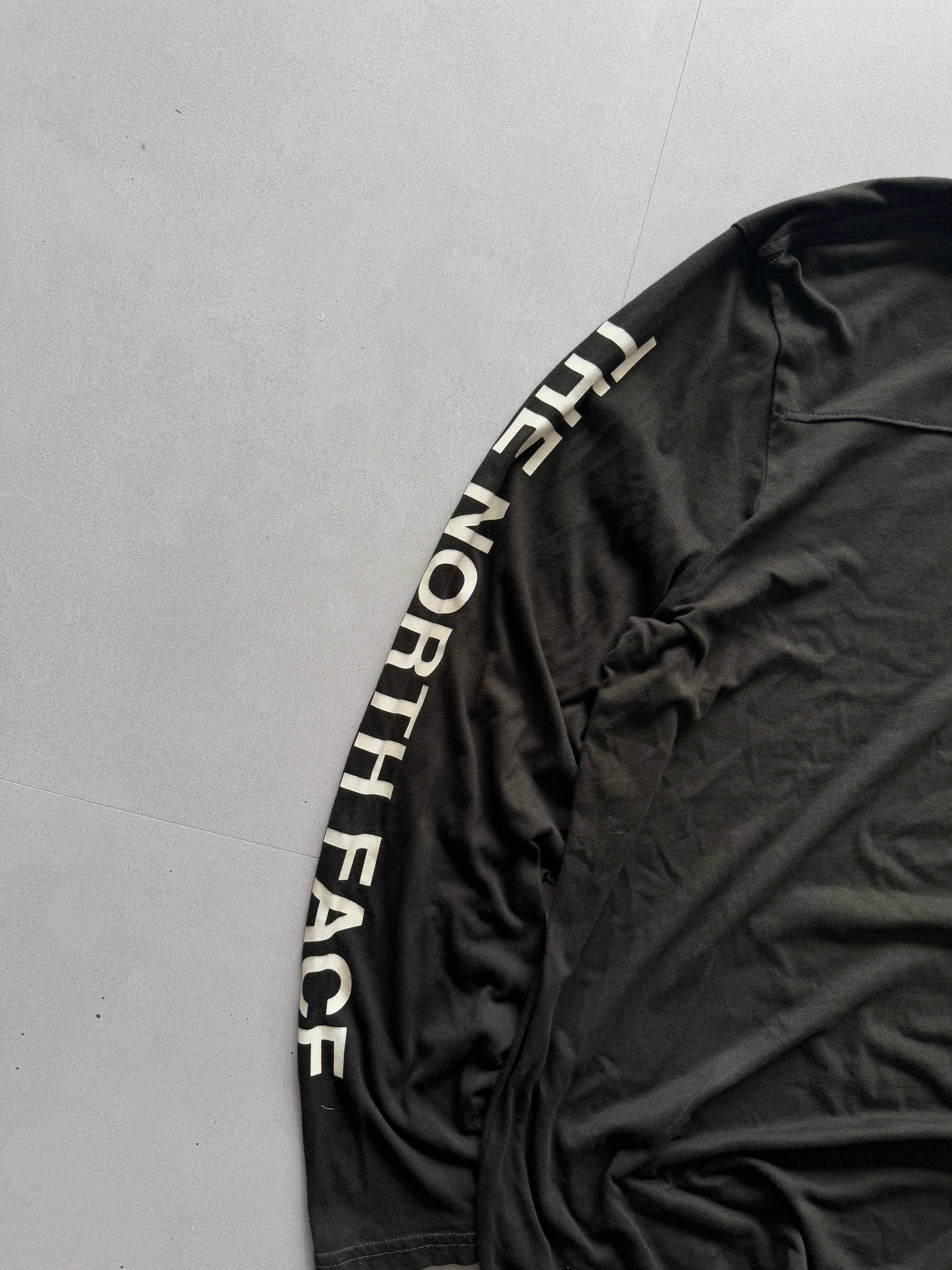 THE NORTH FACE GREEN FULL SLEEVE - L