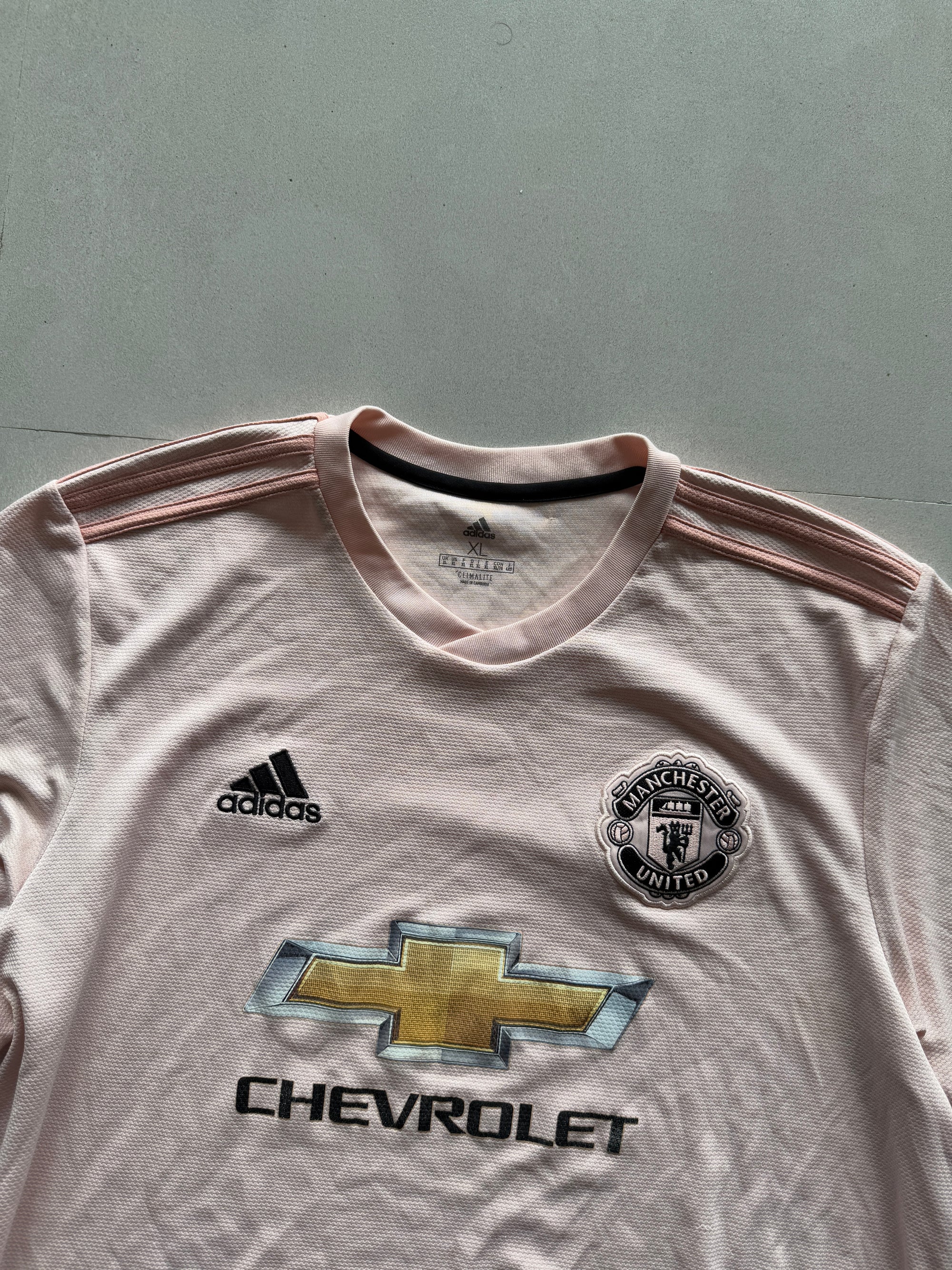 2019 ADIDAS MANCHESTER UNITED JERSEY - XL