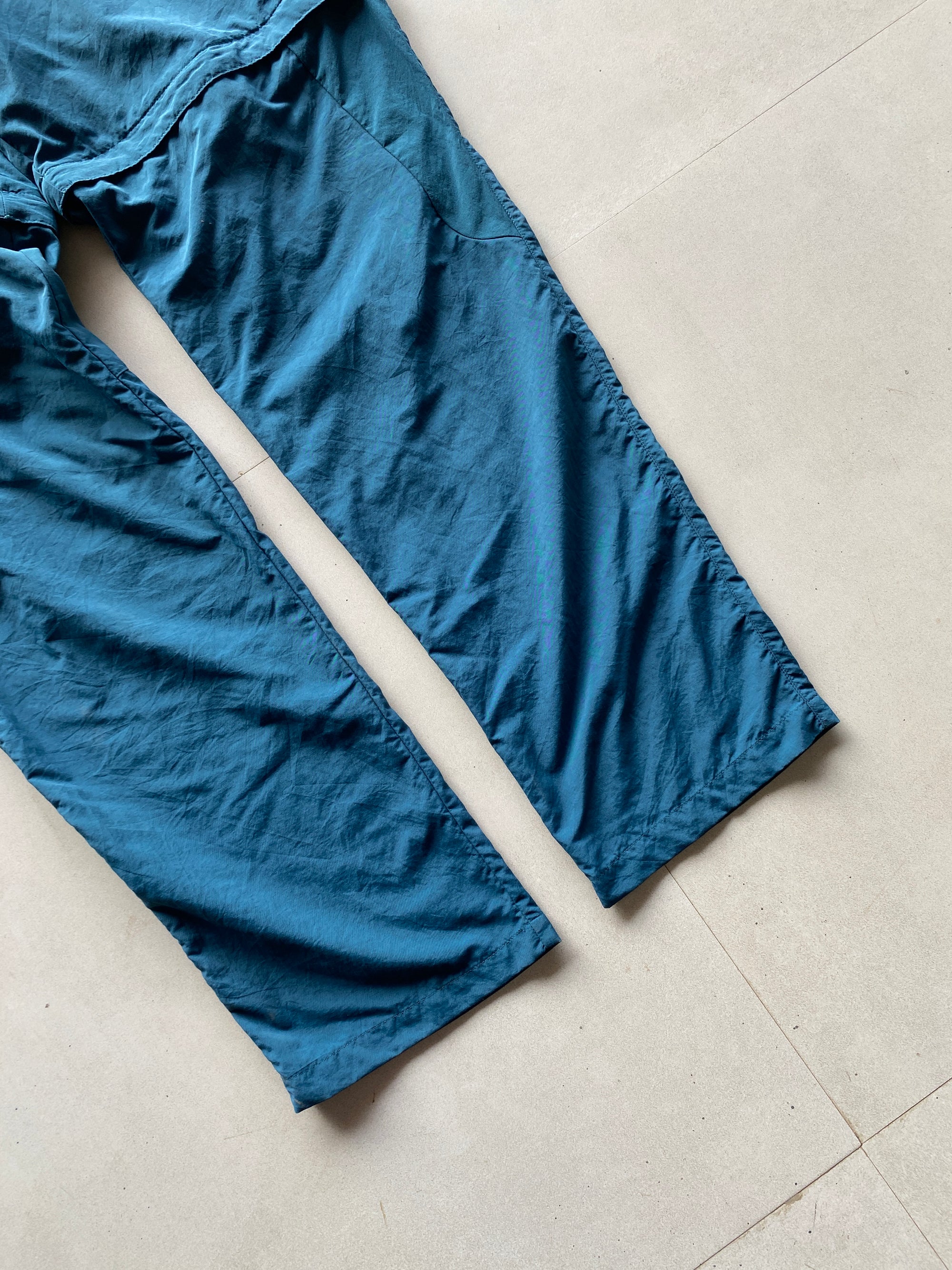 QUECHUA CONVERTIBLE HIKING PANT -