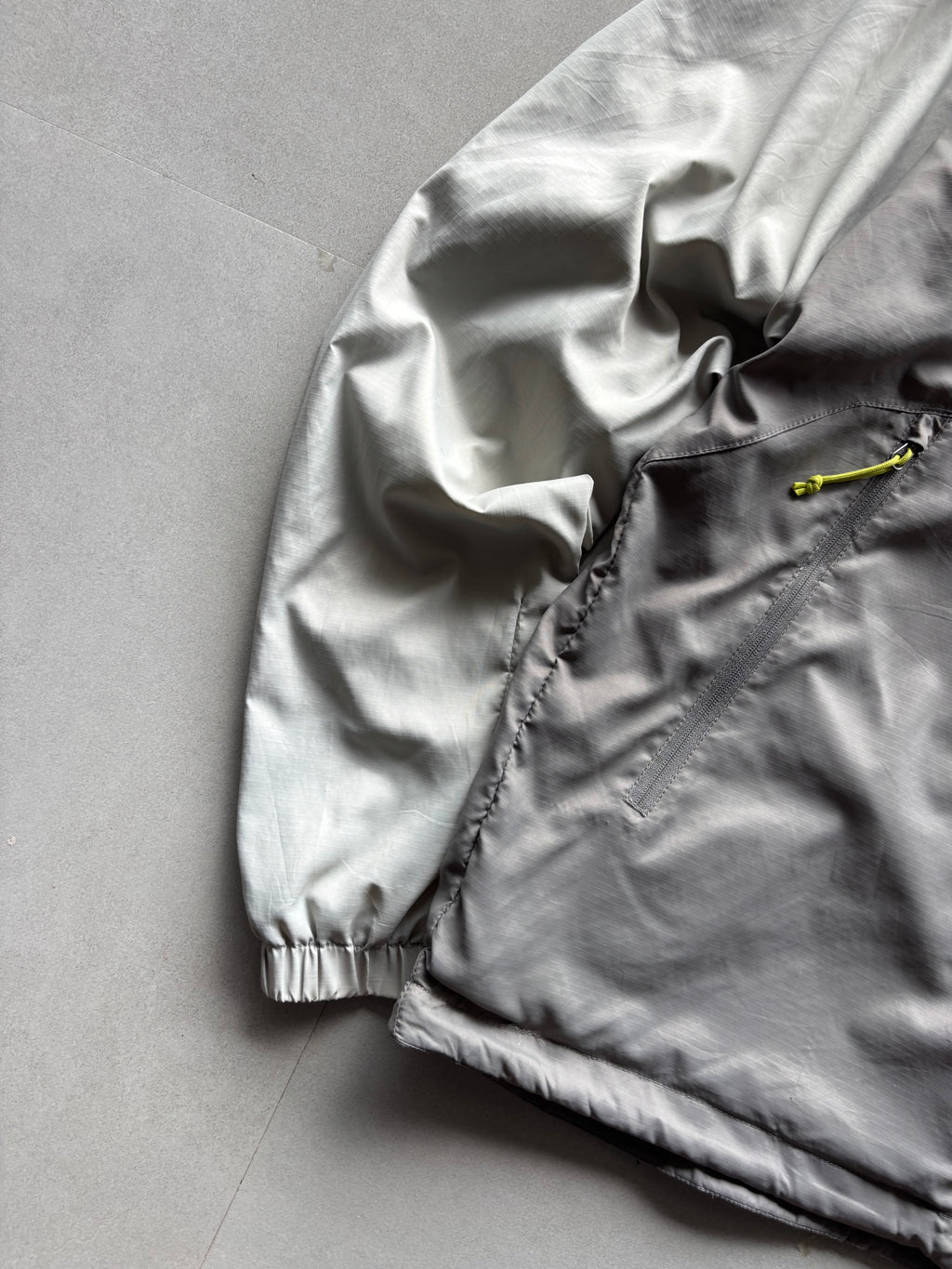 THE NORTH FACE HYVENT JACKET - L