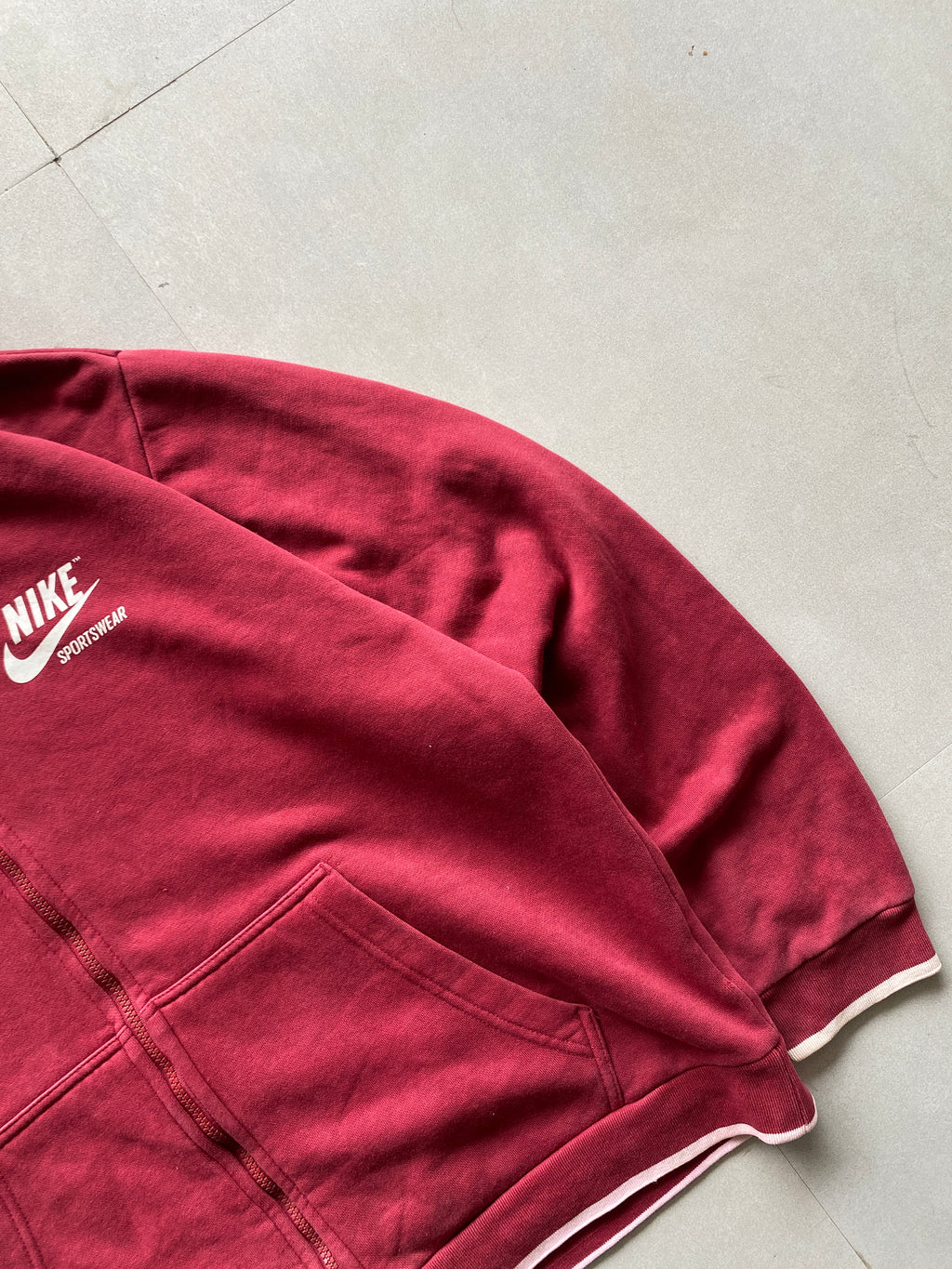 VINTAGE NIKE BIG LOGO ZIPPER HOODIE - L