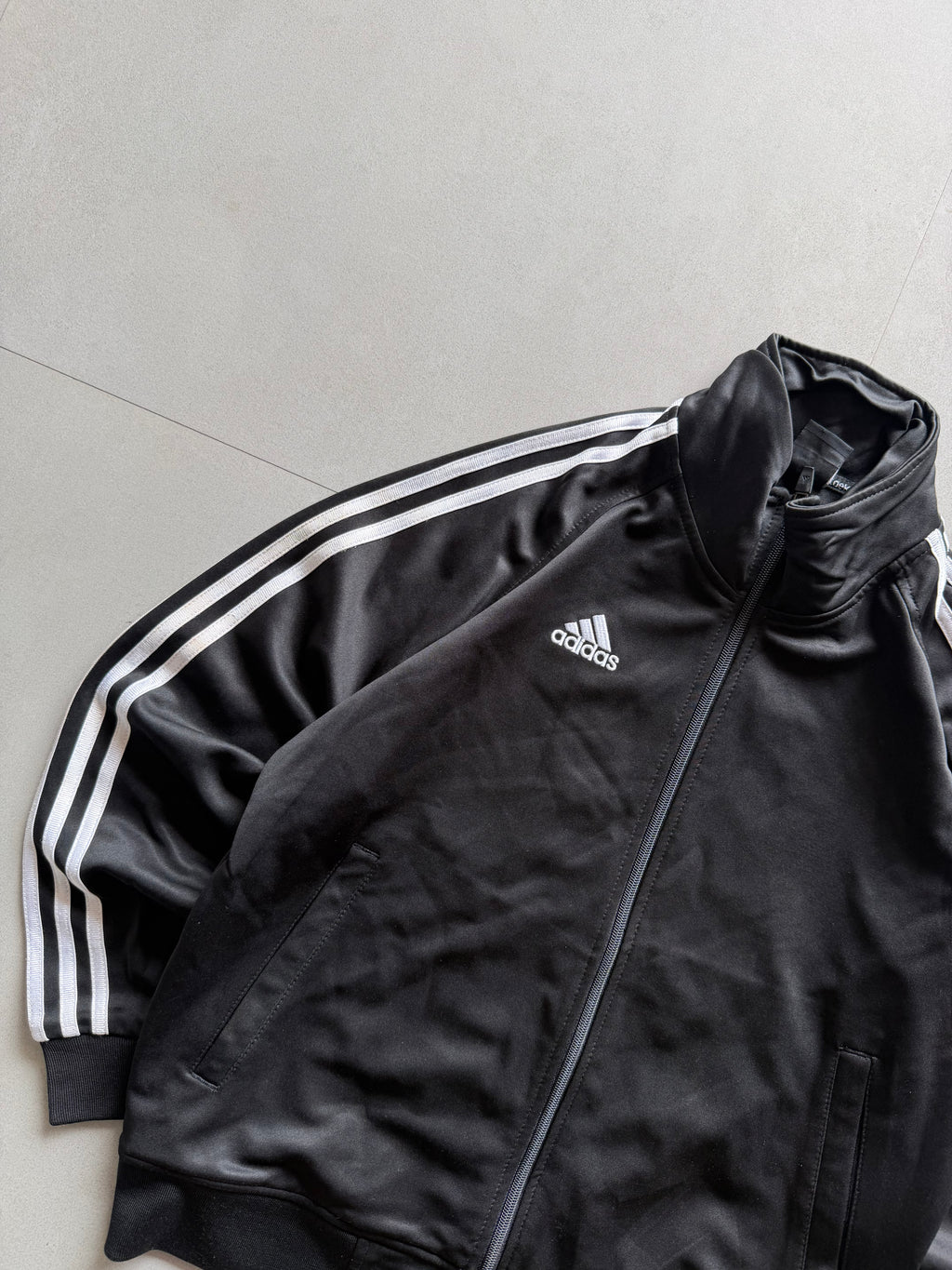 ADIDAS STRIPED JACKET - S
