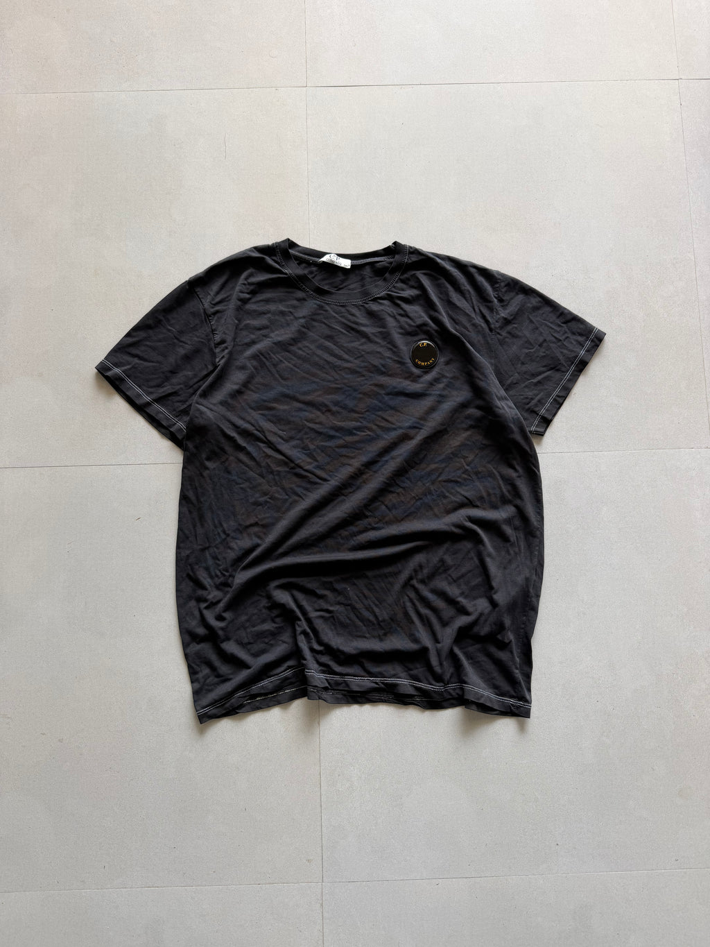 CP COMPANY TEE - L