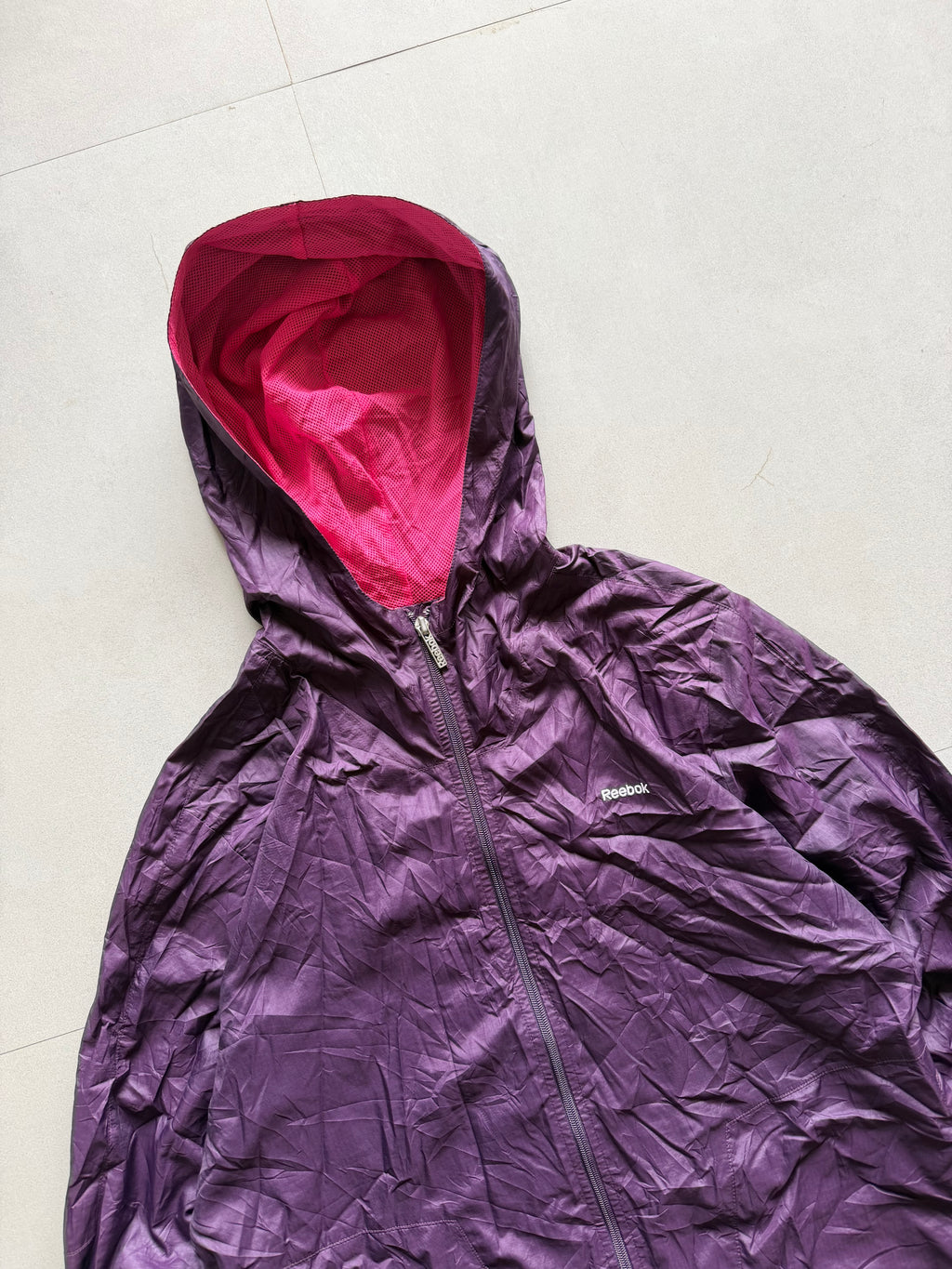 REEBOK HOODED JACKET - M
