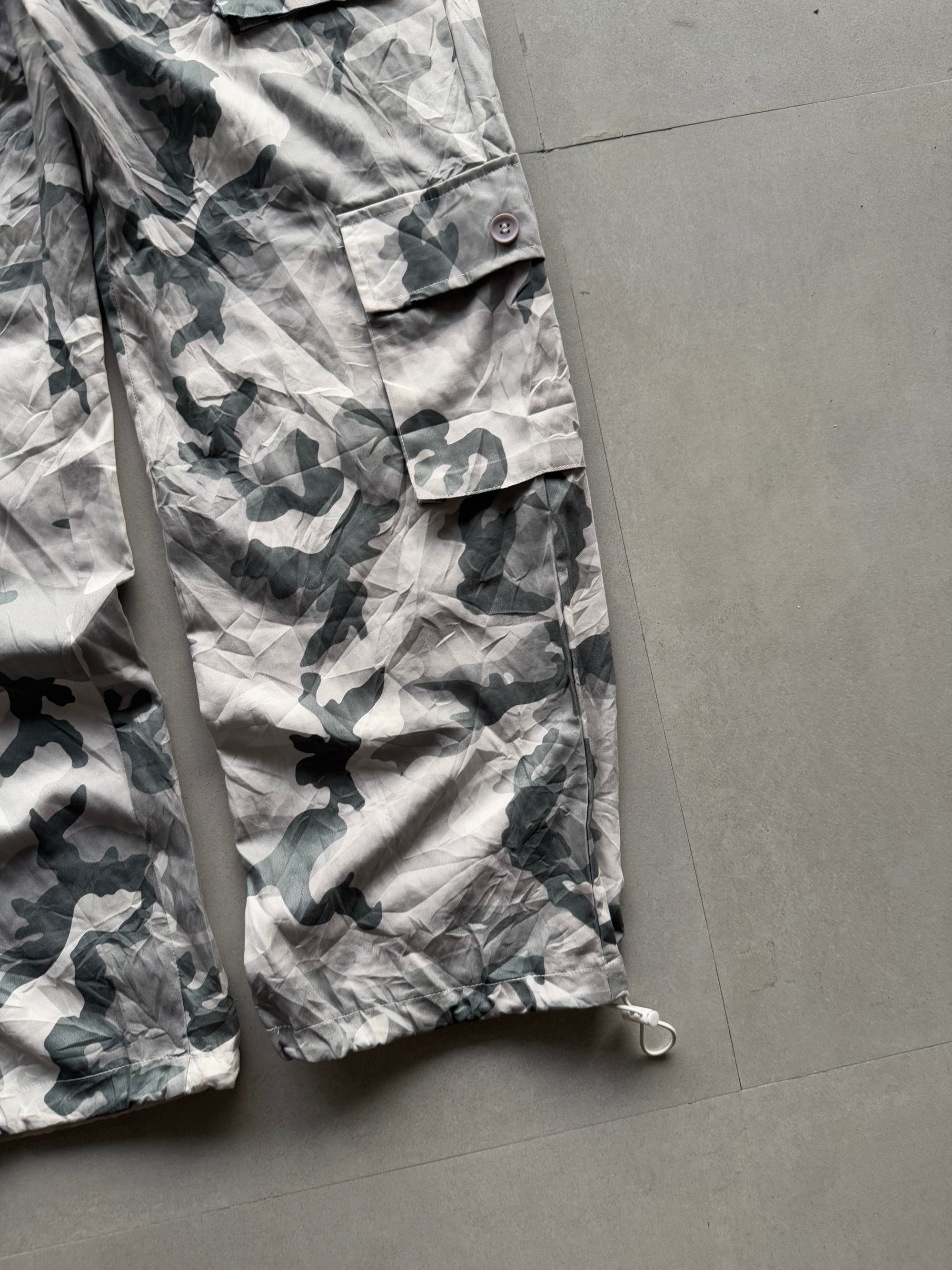 GREEN CAMOU CARGO PANT - L