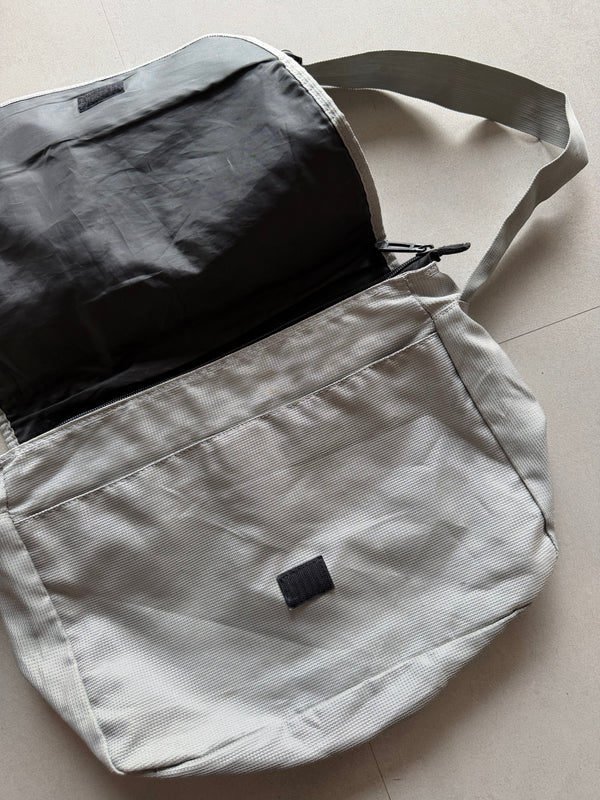 LINING MESSANGER BAG
