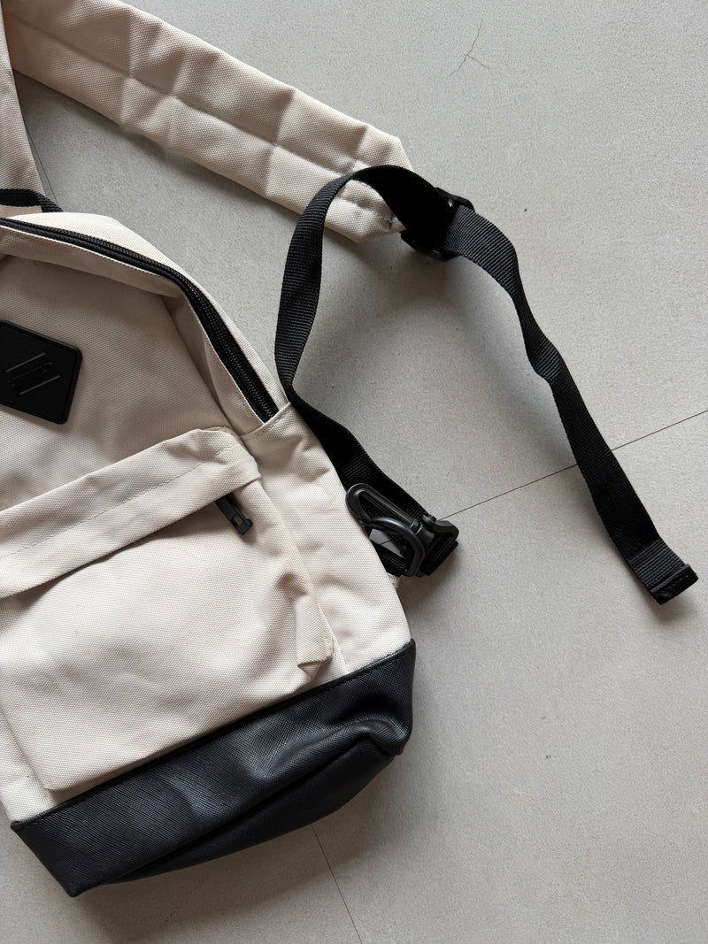 CROSS BODY BAG