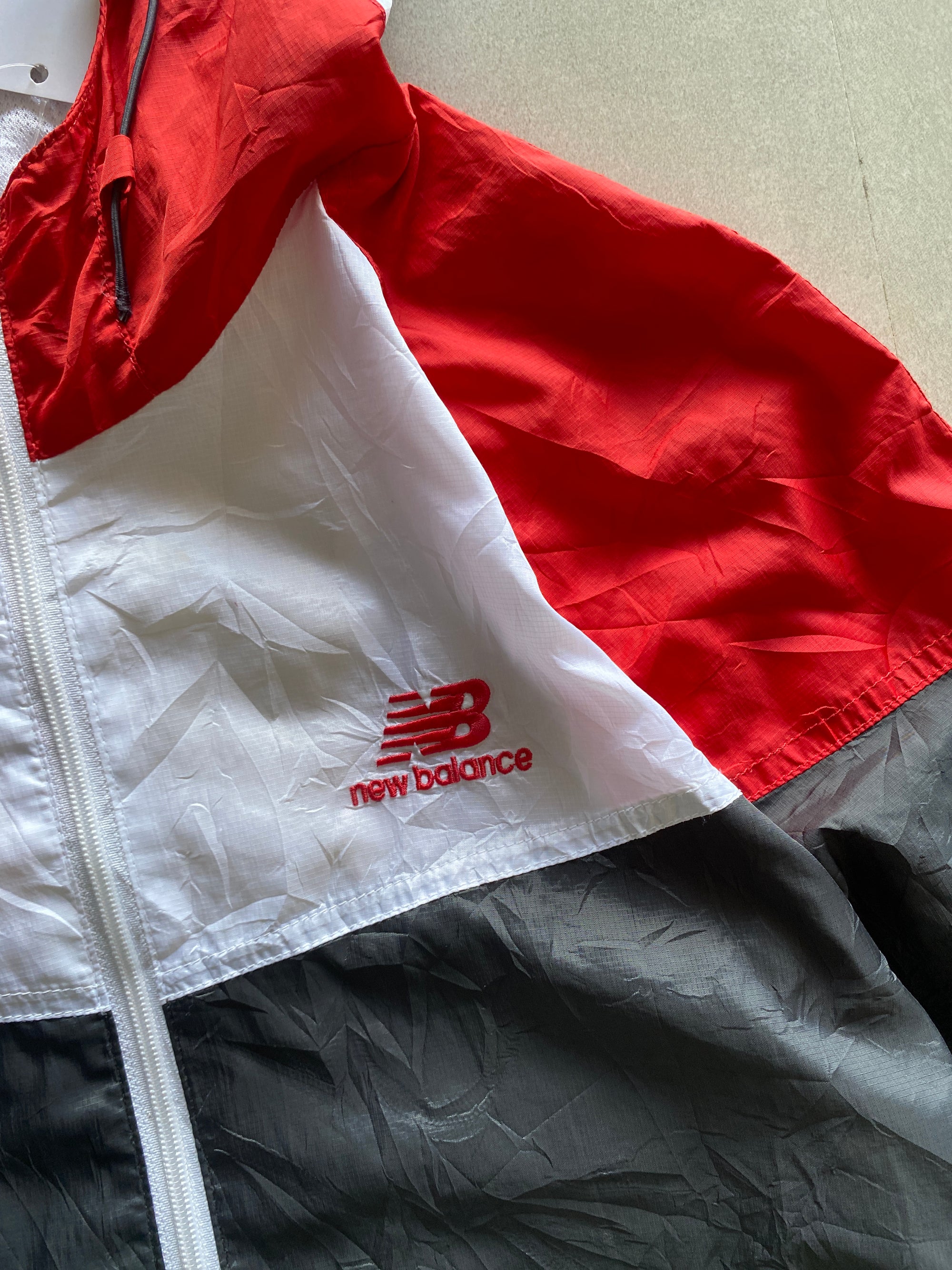 NEW BALANCE HOODED JACKET - M
