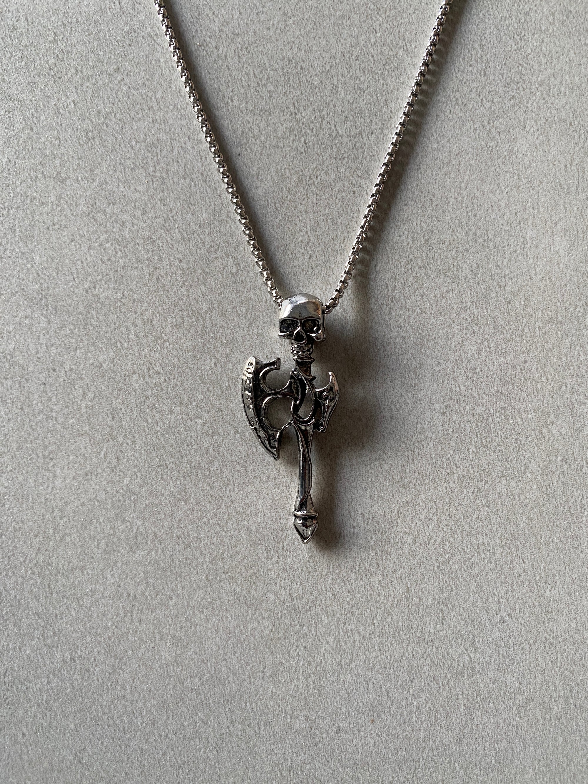 SKULL & AXE PENDANT CHAIN