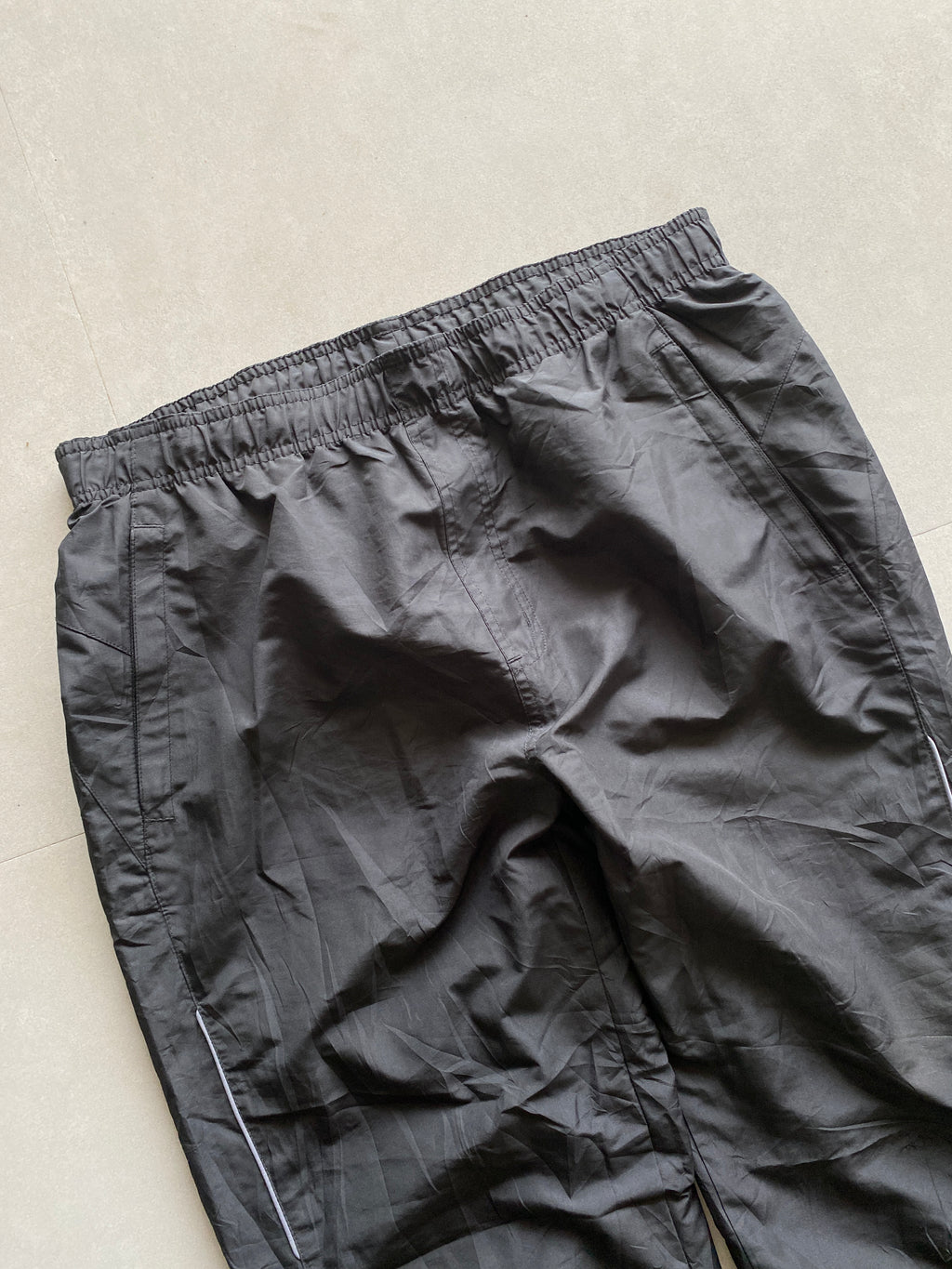 BAGGY TRACK PANT - M