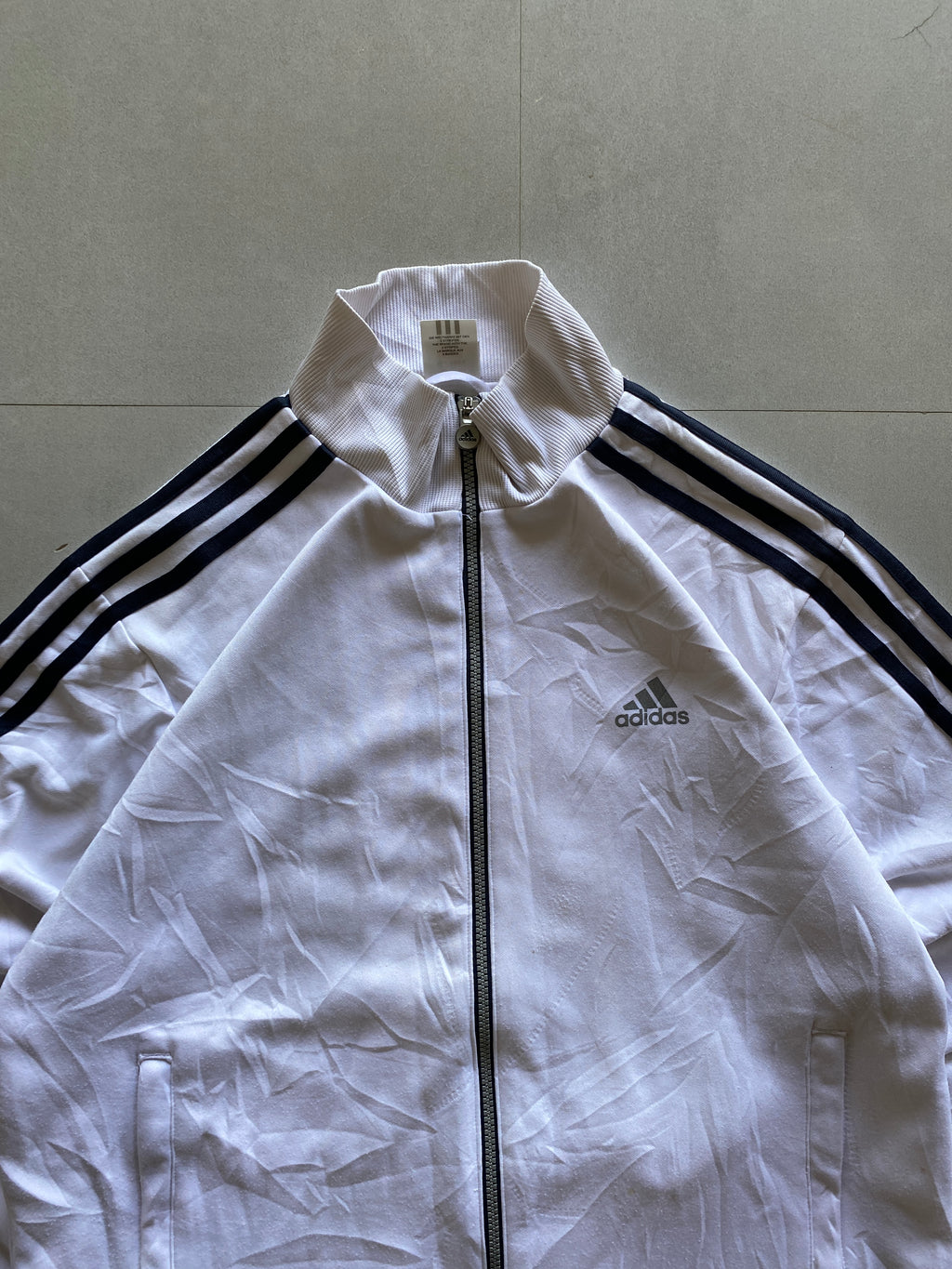 ADIDAS STRIPED JACKET - M