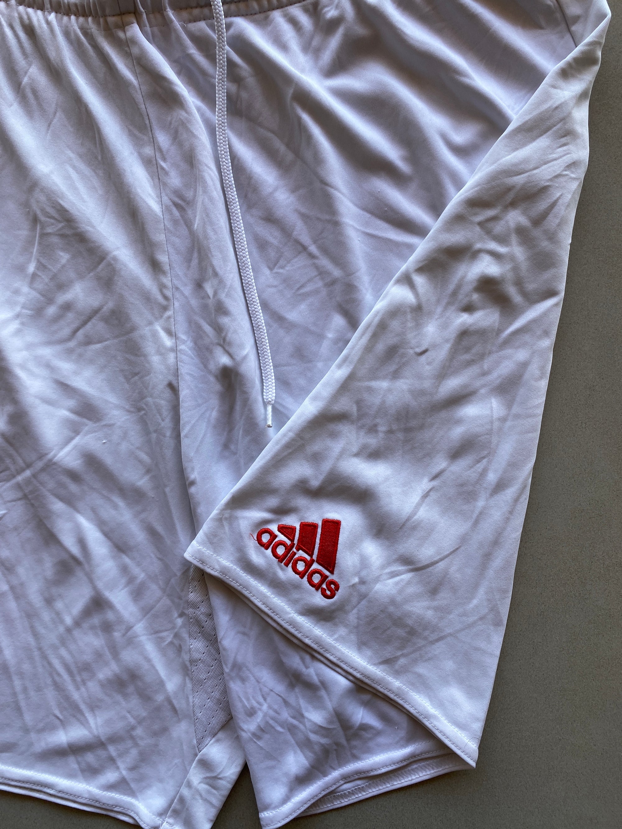 ADIDAS SPAIN SHORTS - L