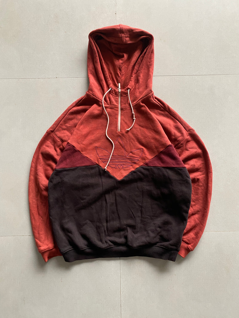 VINTAGE ADIDAS HOODIE - M